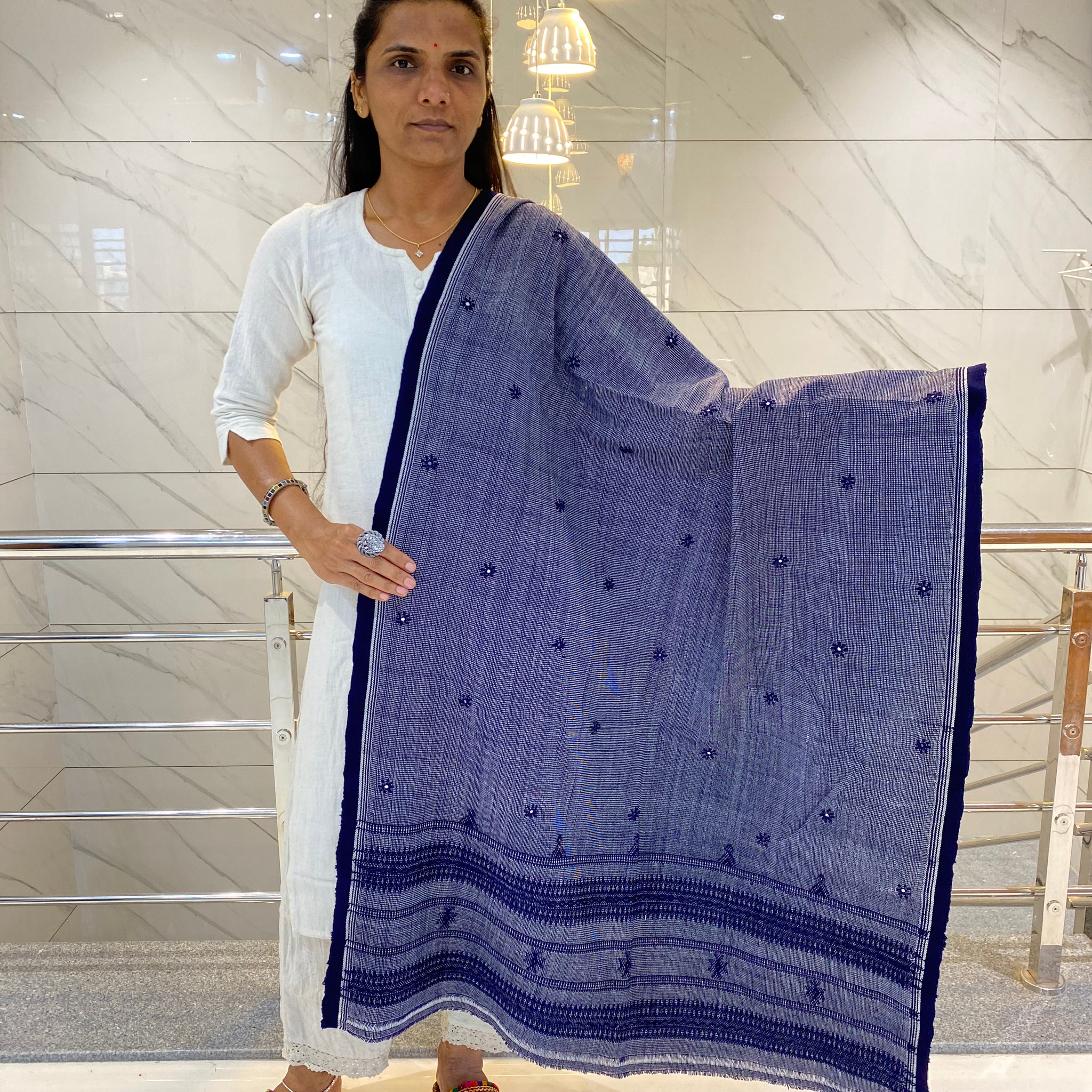 Chheda Bharat Bhujodi Woolen Shawl