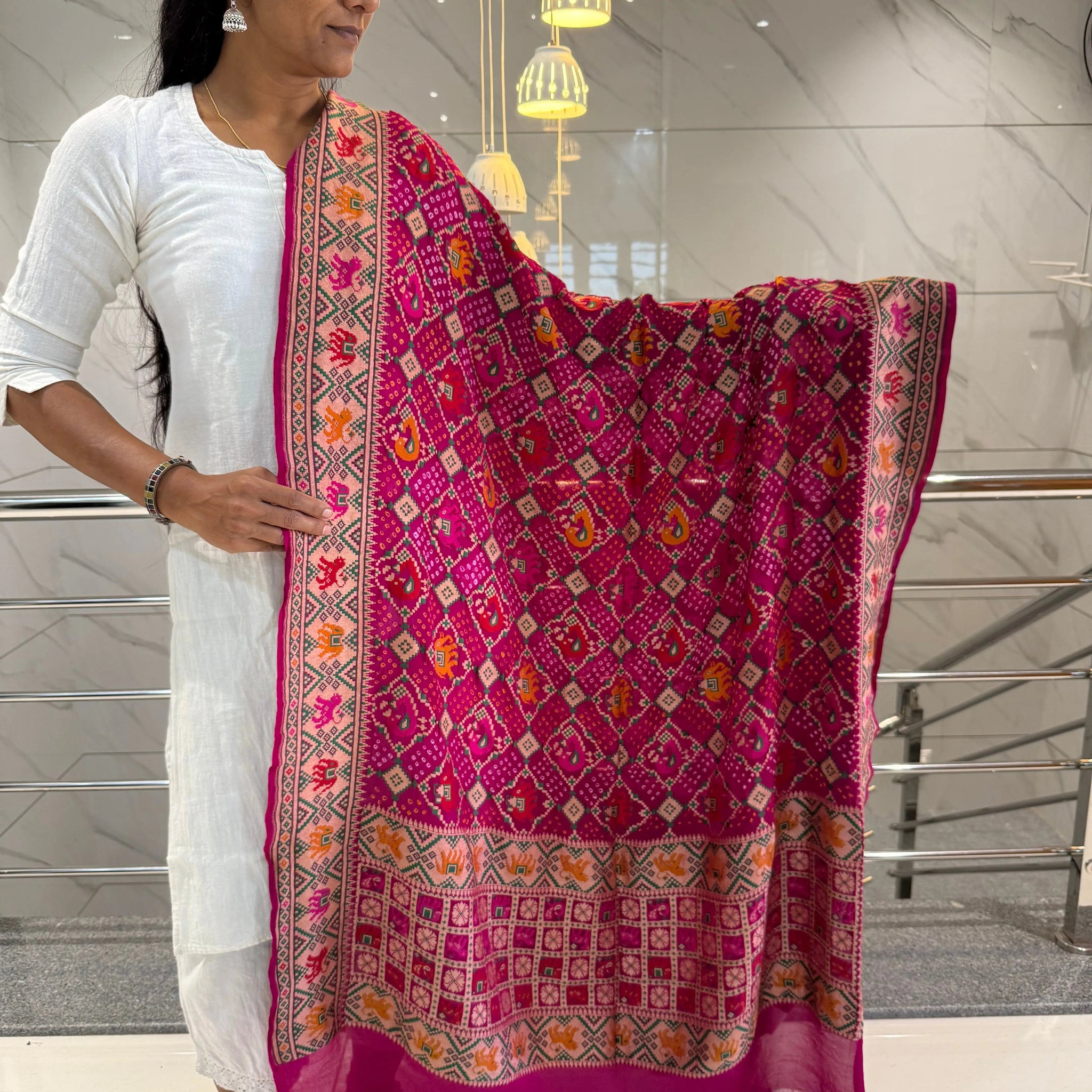 Minakari Banarasi-Bandhani Pure Crepe Dupatta RAKHIYO