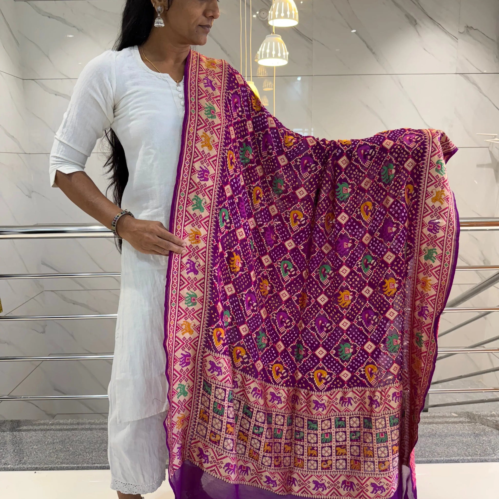 Minakari Banarasi-Bandhani Pure Crepe Dupatta RAKHIYO