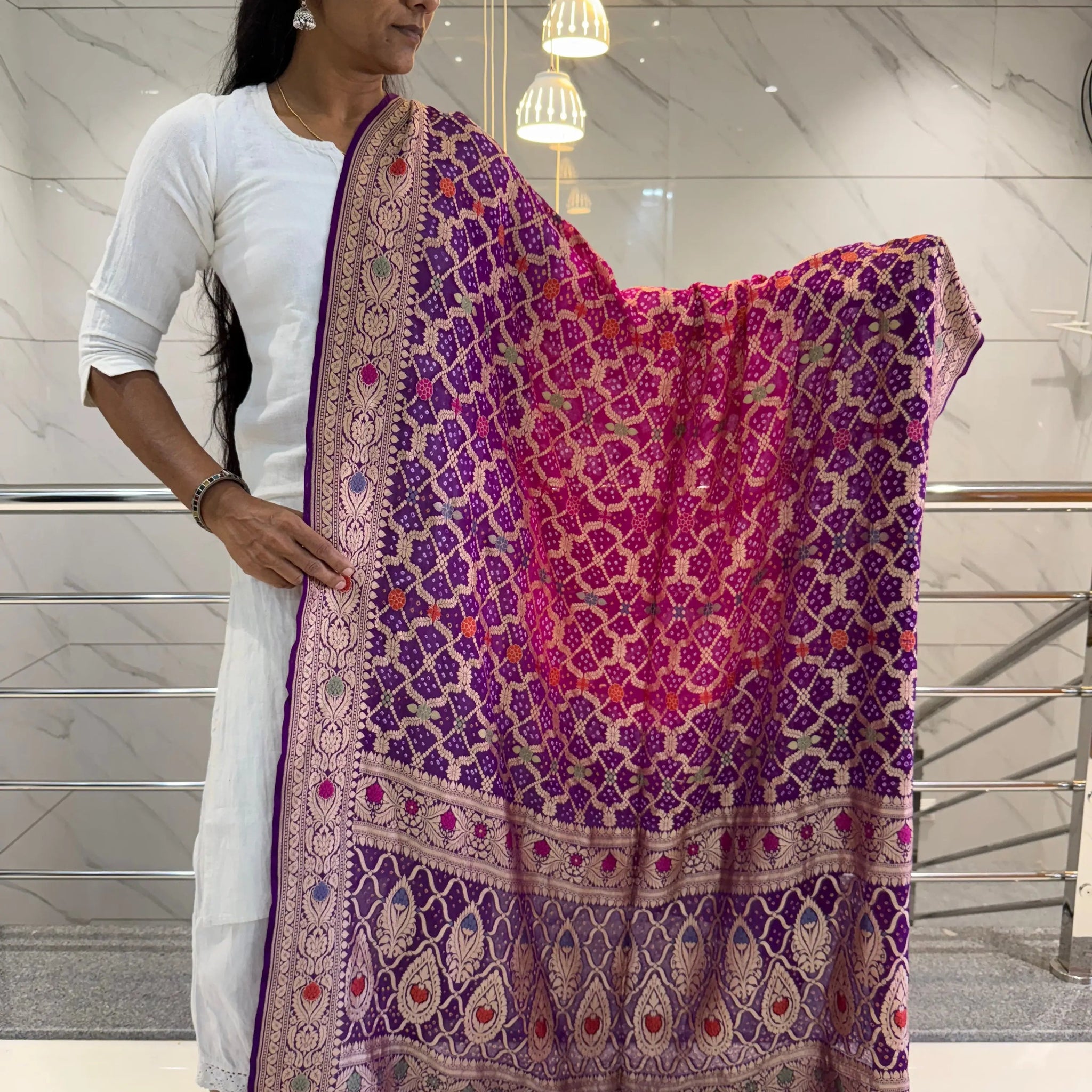 Minakari Banarasi-Bandhani Pure Crepe Dupatta RAKHIYO