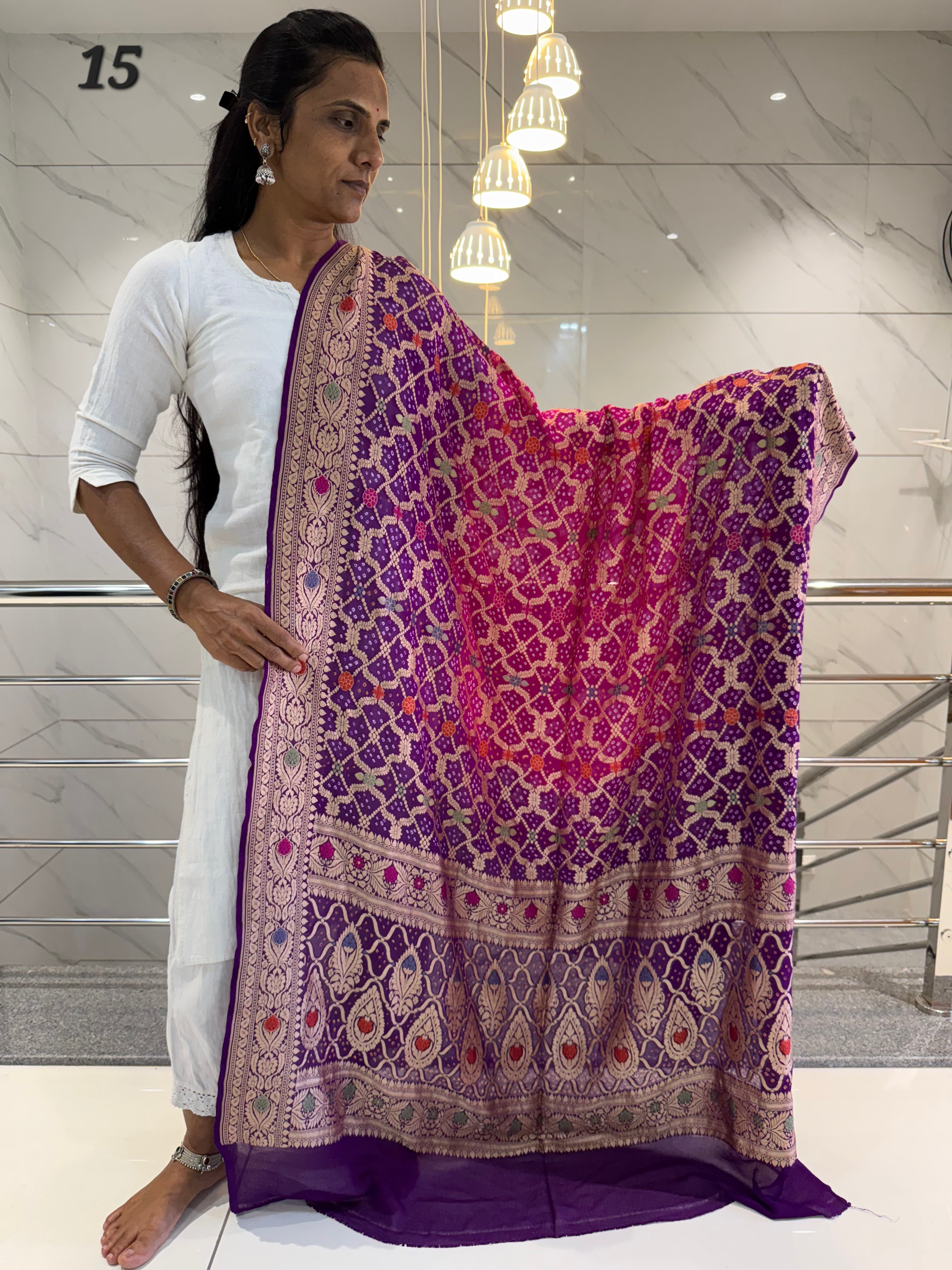 Minakari Banarasi-Bandhani Pure Crepe Dupatta