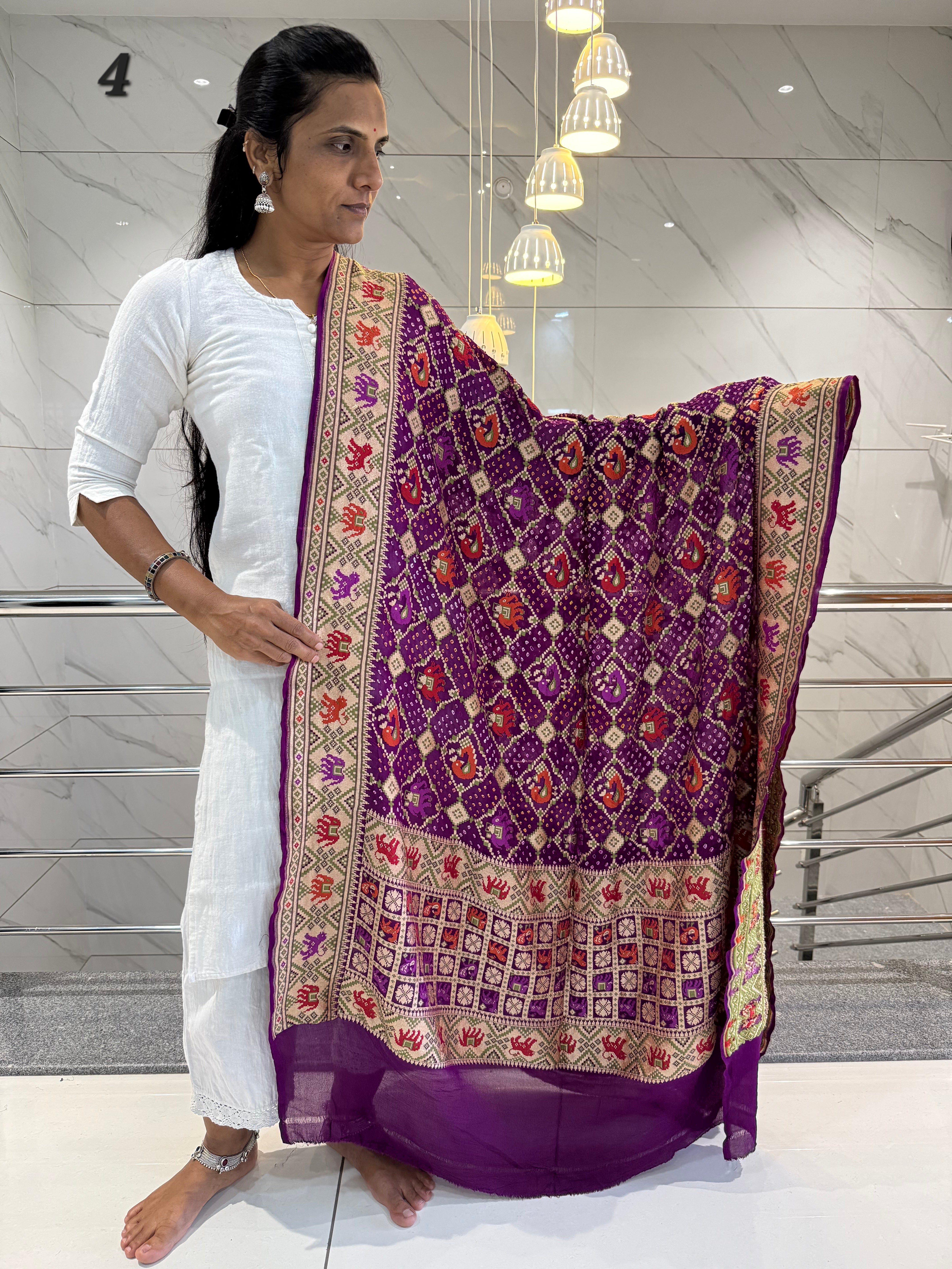 Minakari Banarasi-Bandhani Pure Crepe Dupatta