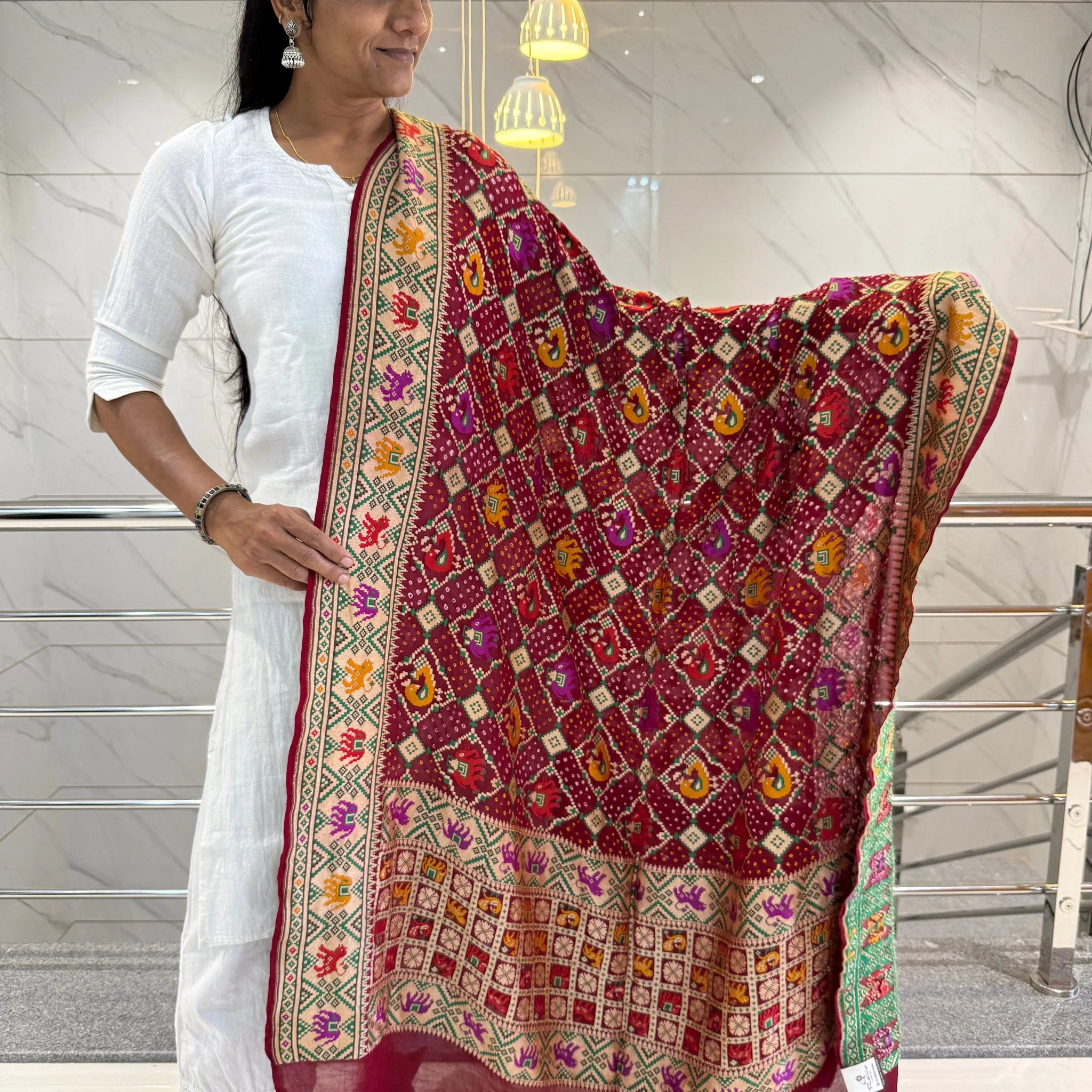 Minakari Banarasi-Bandhani Pure Crepe Dupatta RAKHIYO
