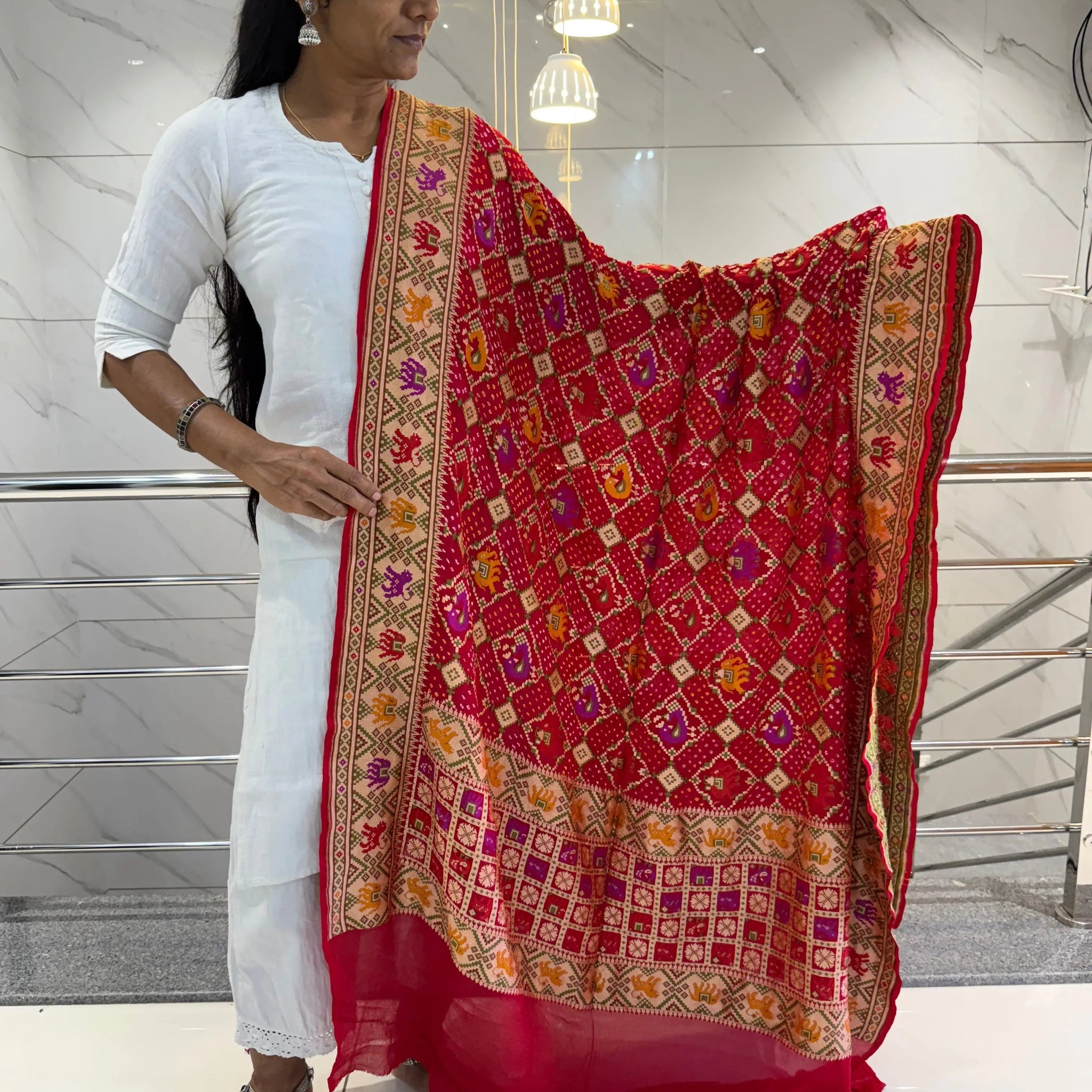 Minakari Banarasi-Bandhani Pure Crepe Dupatta RAKHIYO