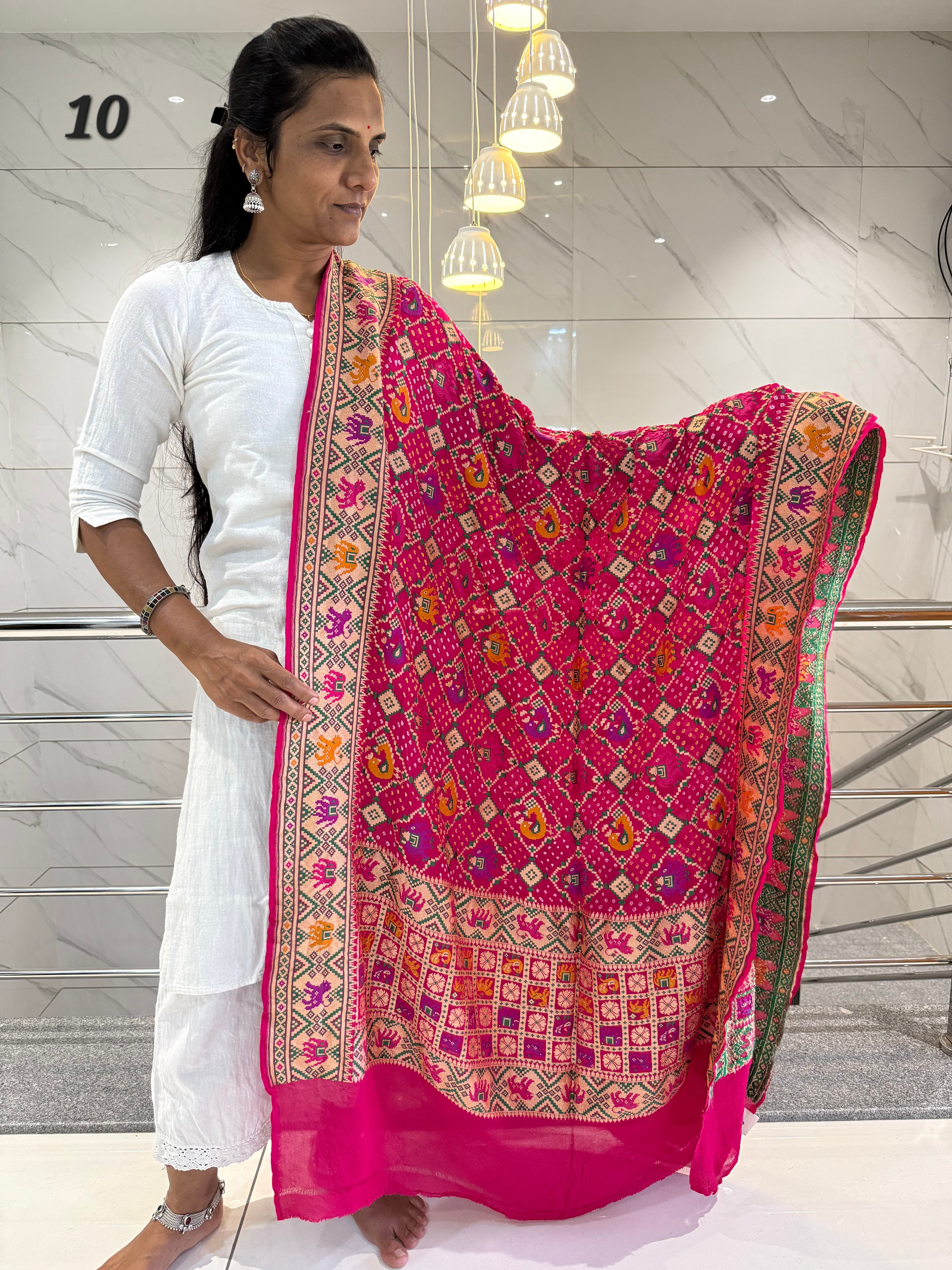 Minakari Banarasi-Bandhani Pure Crepe Dupatta