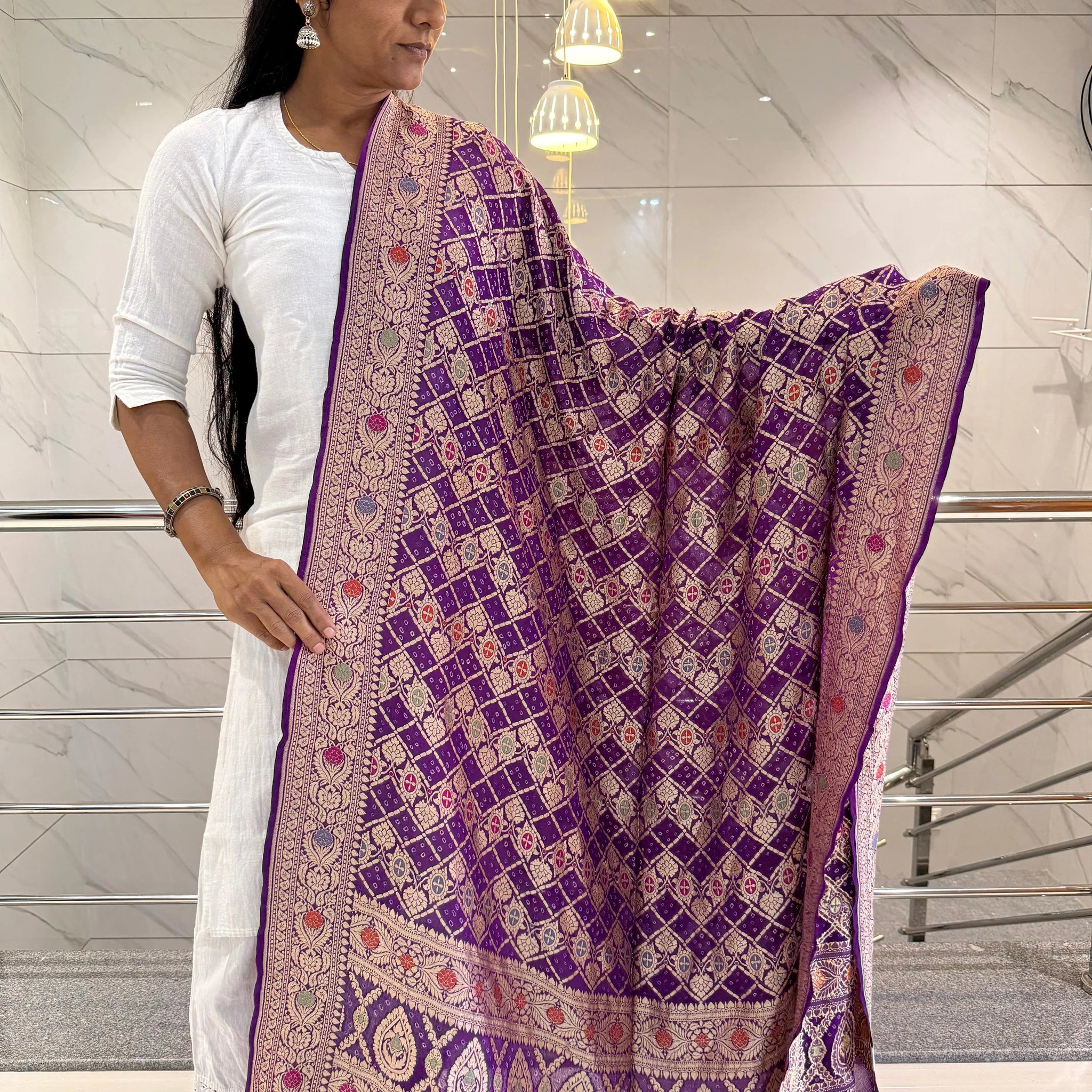 Minakari Banarasi-Bandhani Pure Crepe Dupatta RAKHIYO