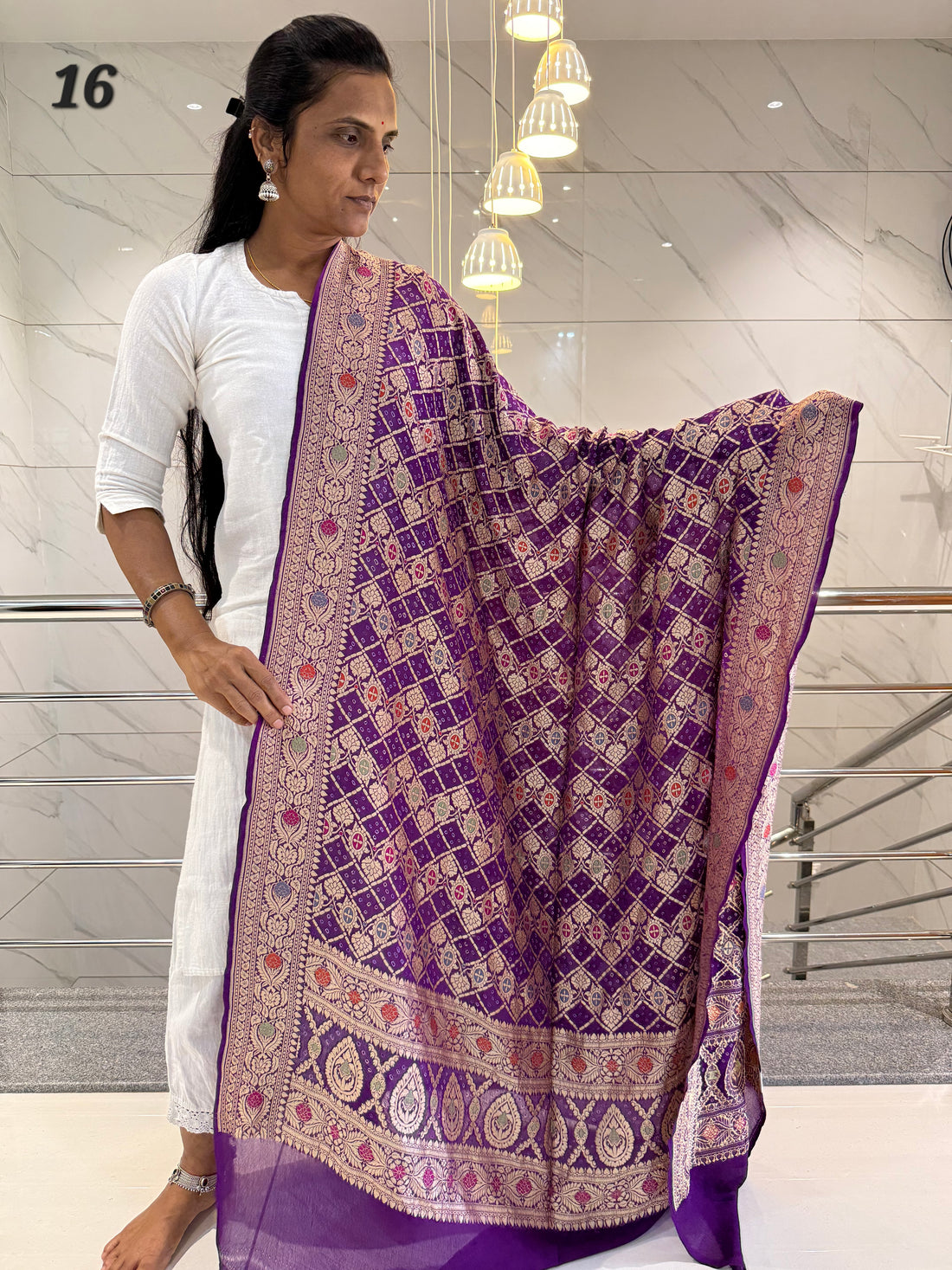 Minakari Banarasi-Bandhani Pure Crepe Dupatta