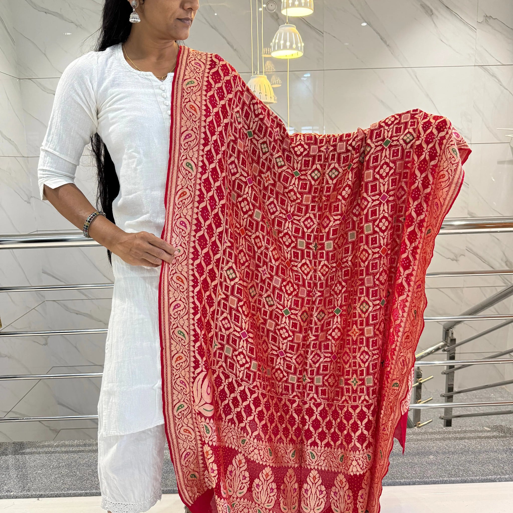 Minakari Banarasi-Bandhani Pure Crepe Dupatta RAKHIYO