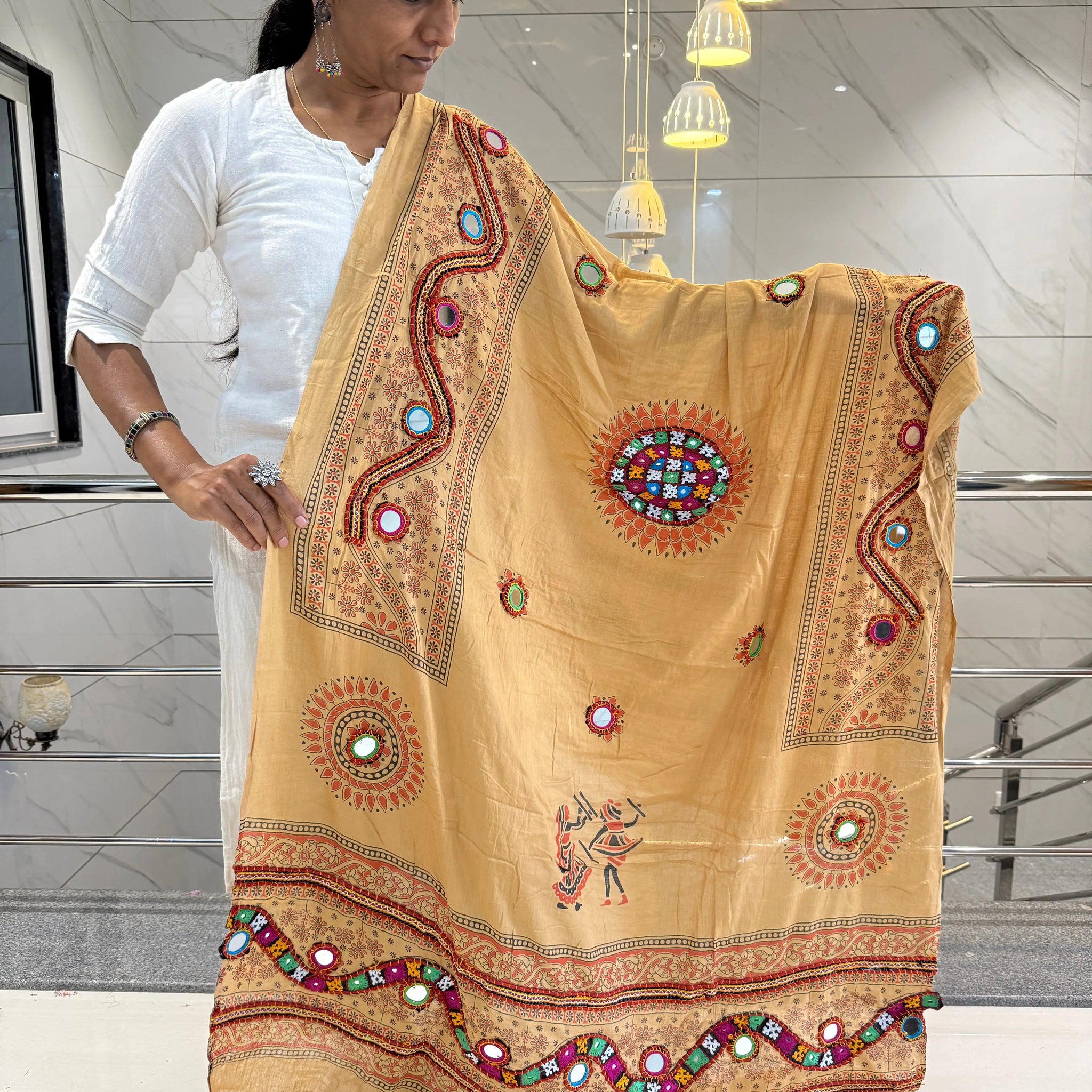Cream Kutchhi Bavariya Cotton Dupatta RAKHIYO