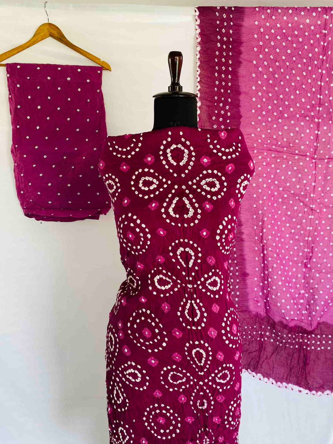 Kutchhi Bandhani Suit Material
