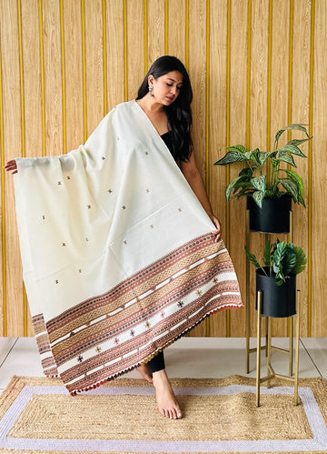 White Small Buti Bhujodi Woolen Shawl