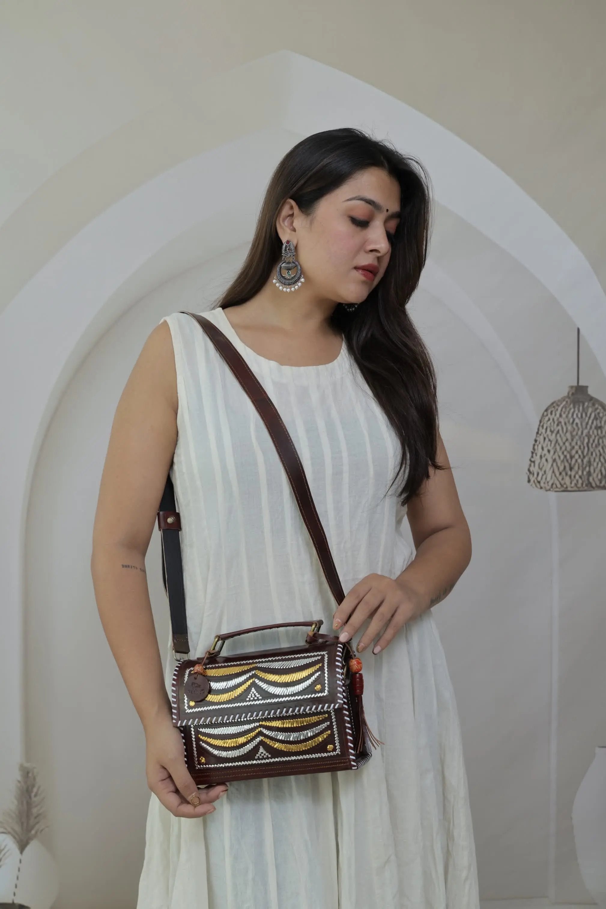 Kutchhi Brown Jari Hut - The Sling RAKHIYO