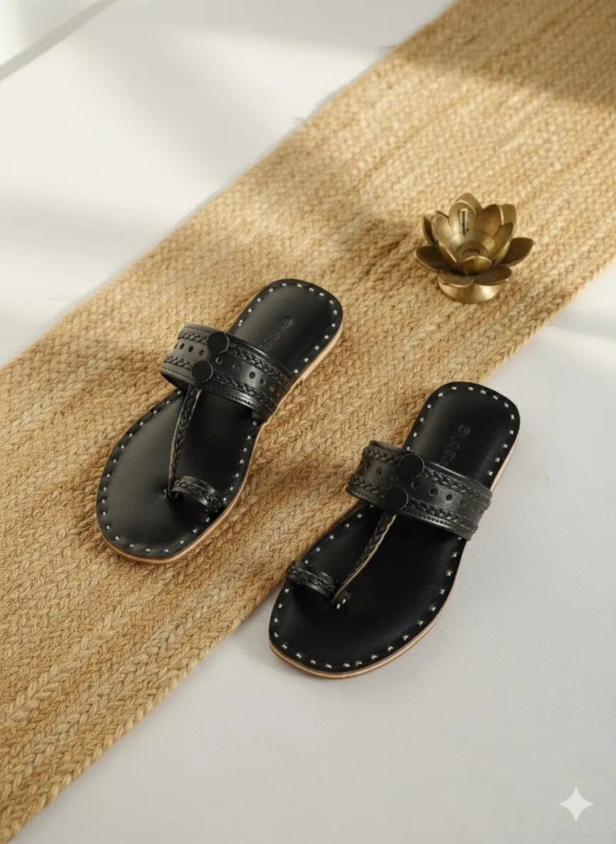 Black Punching Kutchhi Leather Chappal/Jutti RAKHIYO
