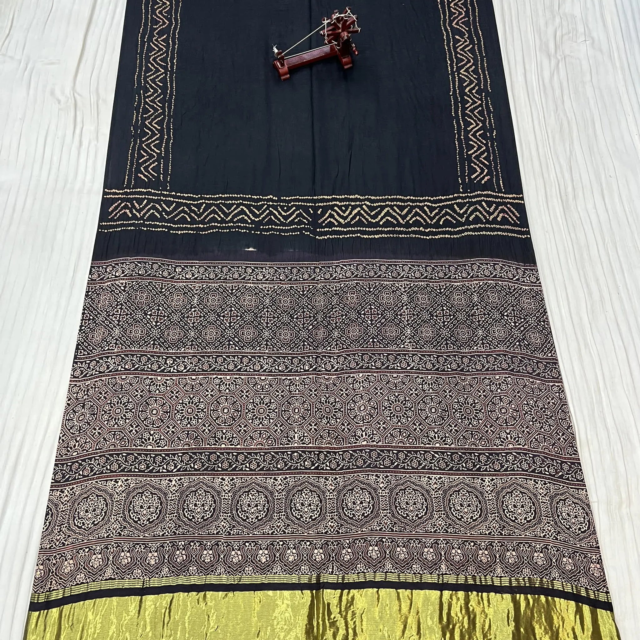 Black Gaala Design Premium Rai Bandhej Gaji Silk Ajarakh-bandhani Saree RAKHIYO