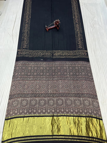 Black Gaala Design Premium Rai Bandhej Gaji Silk Ajarakh-bandhani Saree RAKHIYO