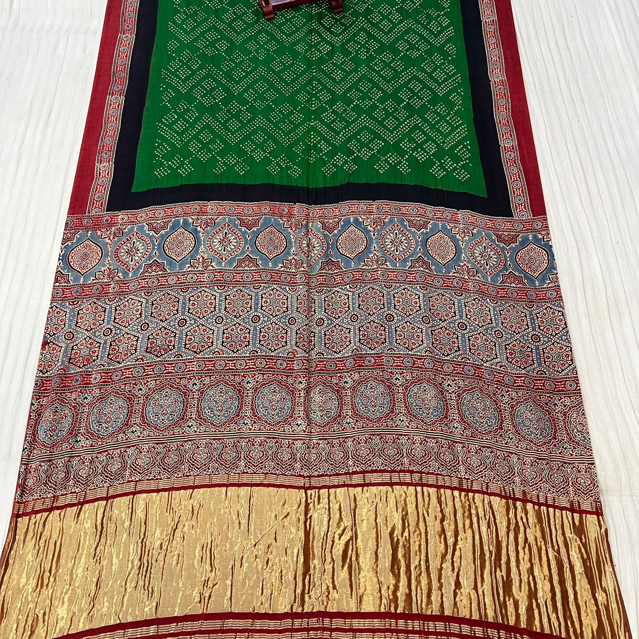 Green Rai Bandhej Gaji Silk Ajarakh-bandhani Saree RAKHIYO