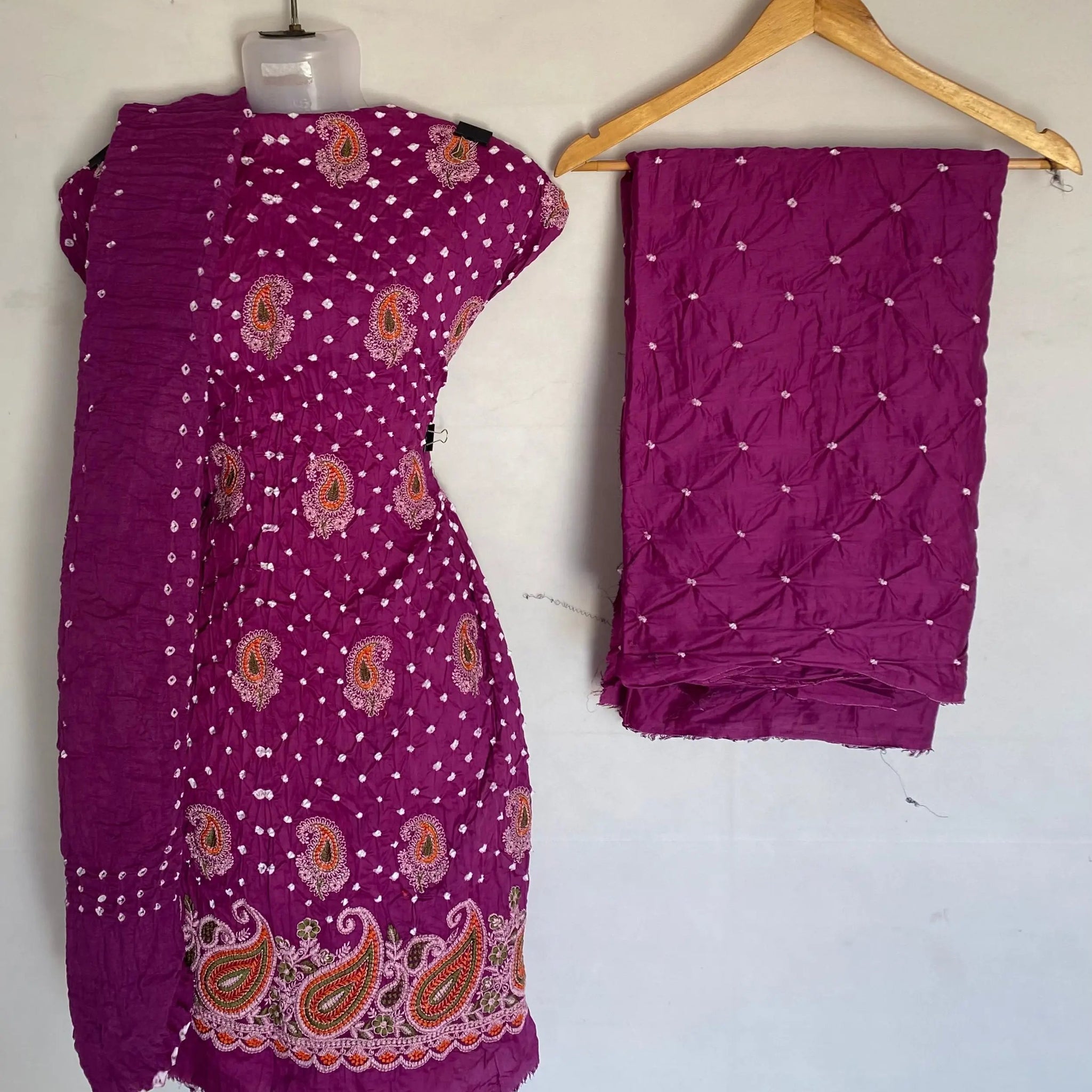 Purple Lakhanavi Buta Bandhani Suit Material RAKHIYO