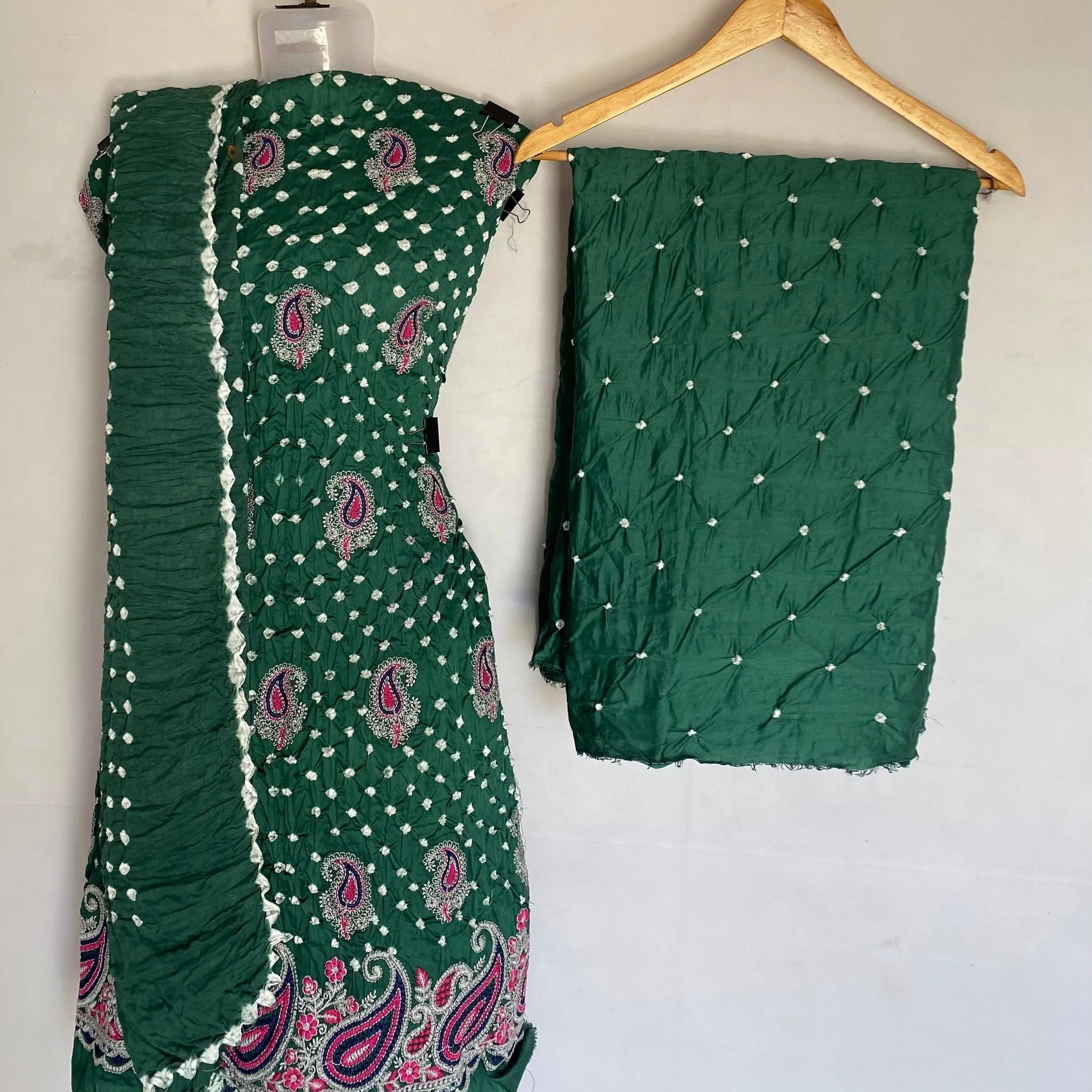 Sea Green Lakhanavi Buta Bandhani Suit Material RAKHIYO
