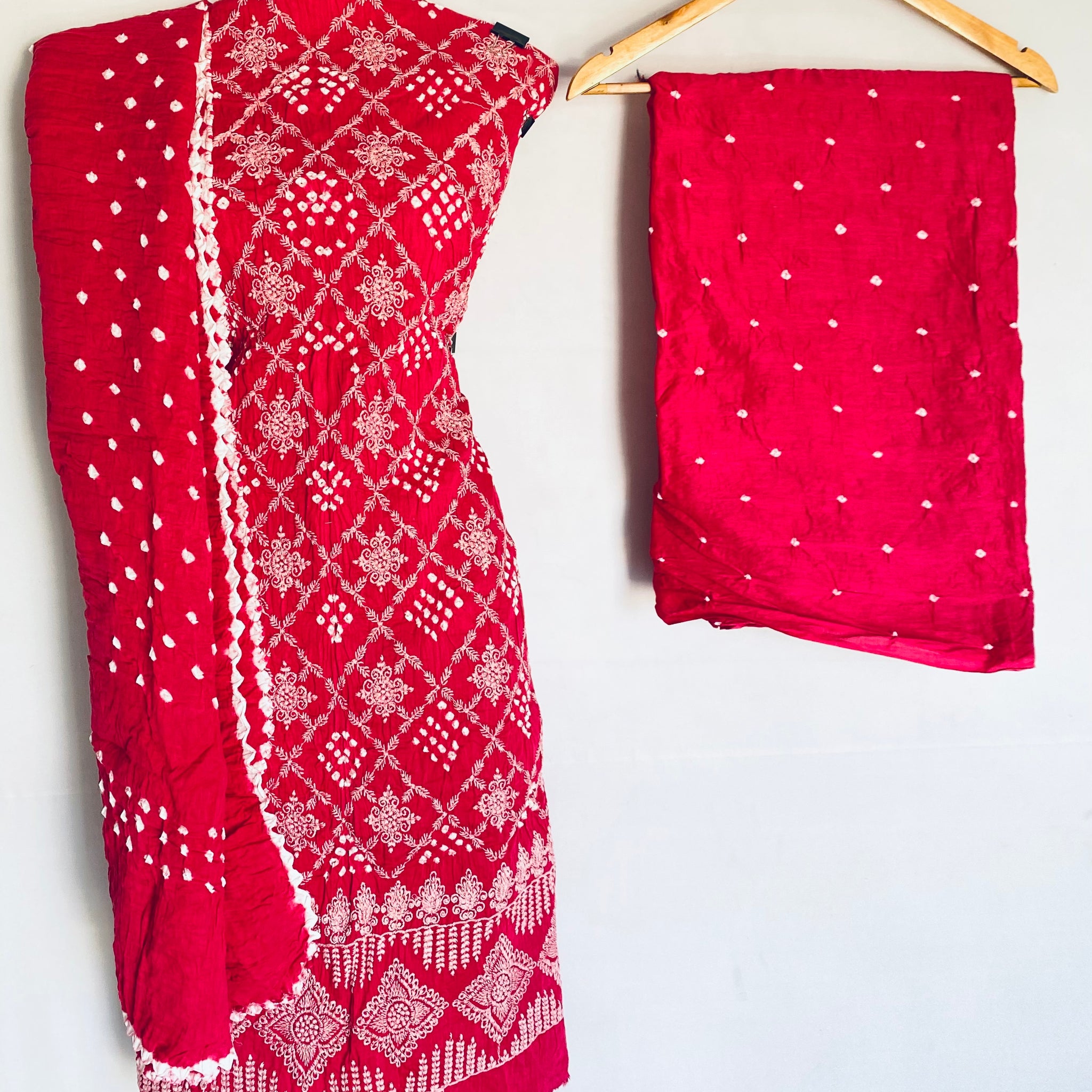 Lakhanavi Bandhani Cotton Satin Suit Material