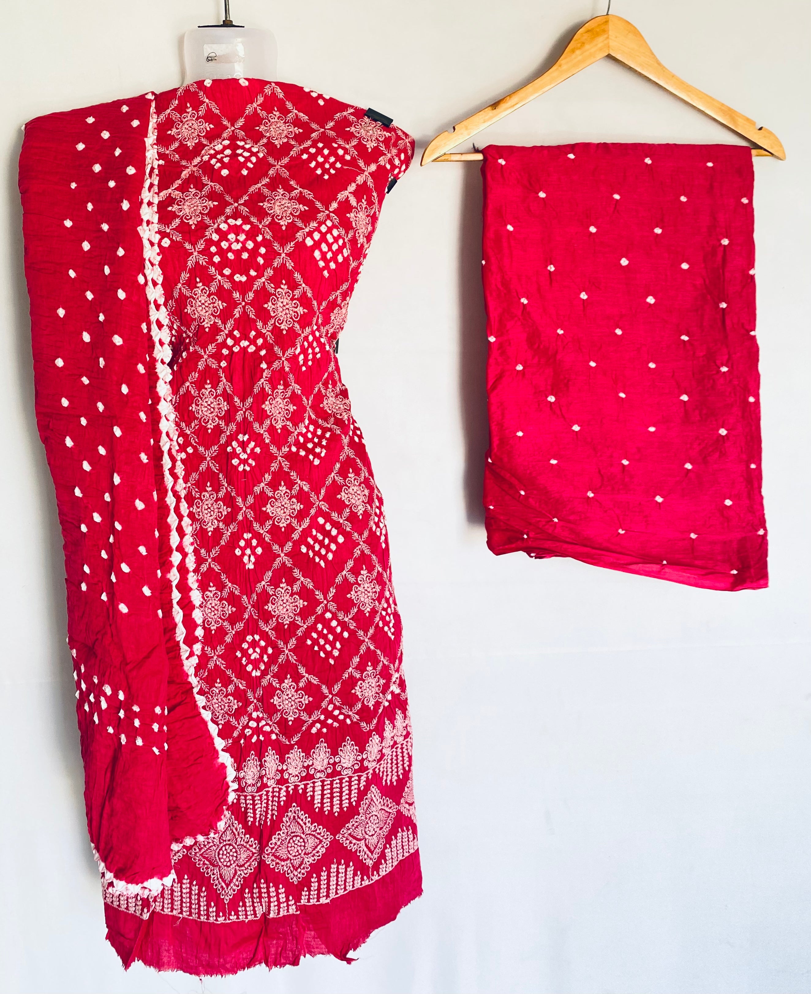 Lakhanavi Bandhani Cotton Satin Suit Material