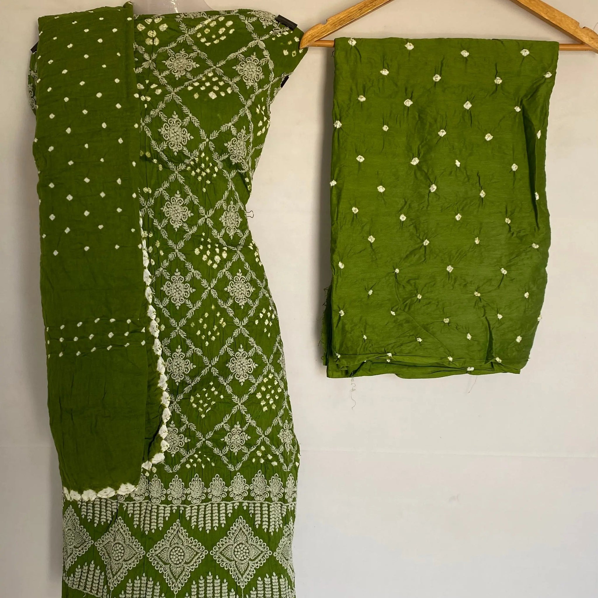 Parrot Green Lakhanavi Bandhani Cotton Satin Suit Material RAKHIYO