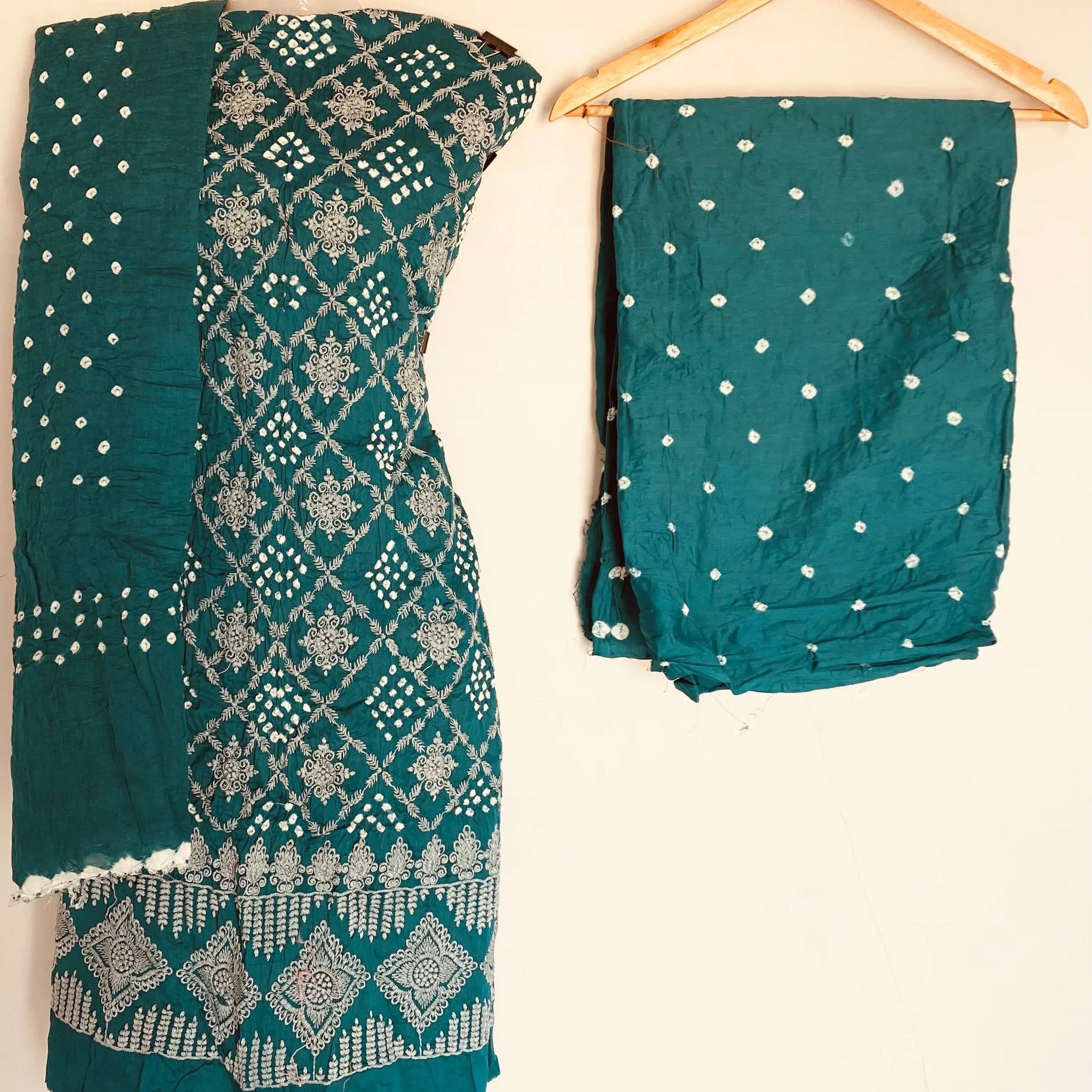 Rama Lakhanavi Bandhani Cotton Satin Suit Material RAKHIYO