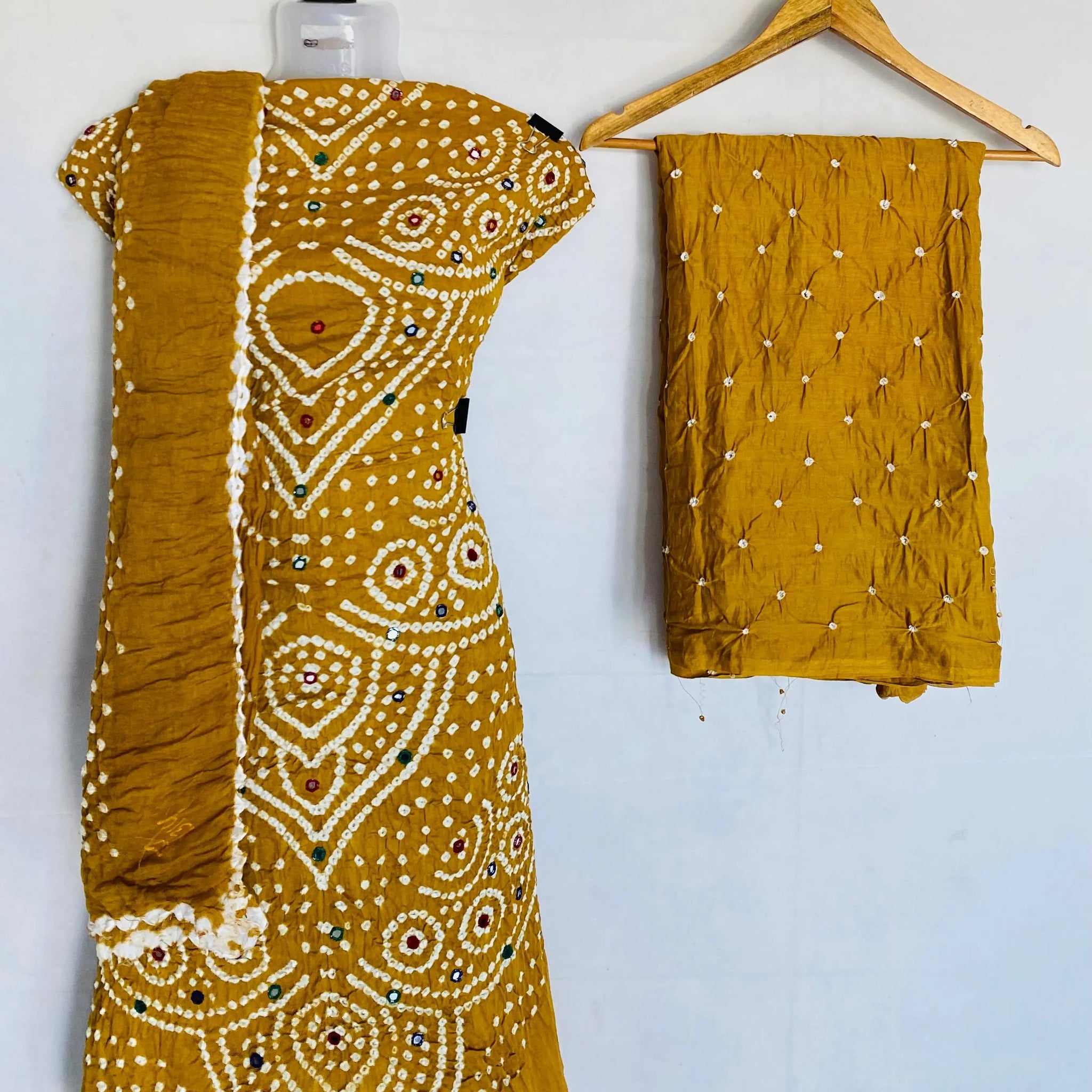 Mustard Aabhla Bandhani Suit Material RAKHIYO