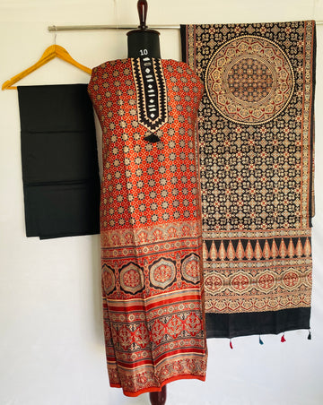 Ajarakh Mashroo Mirror Suit Material