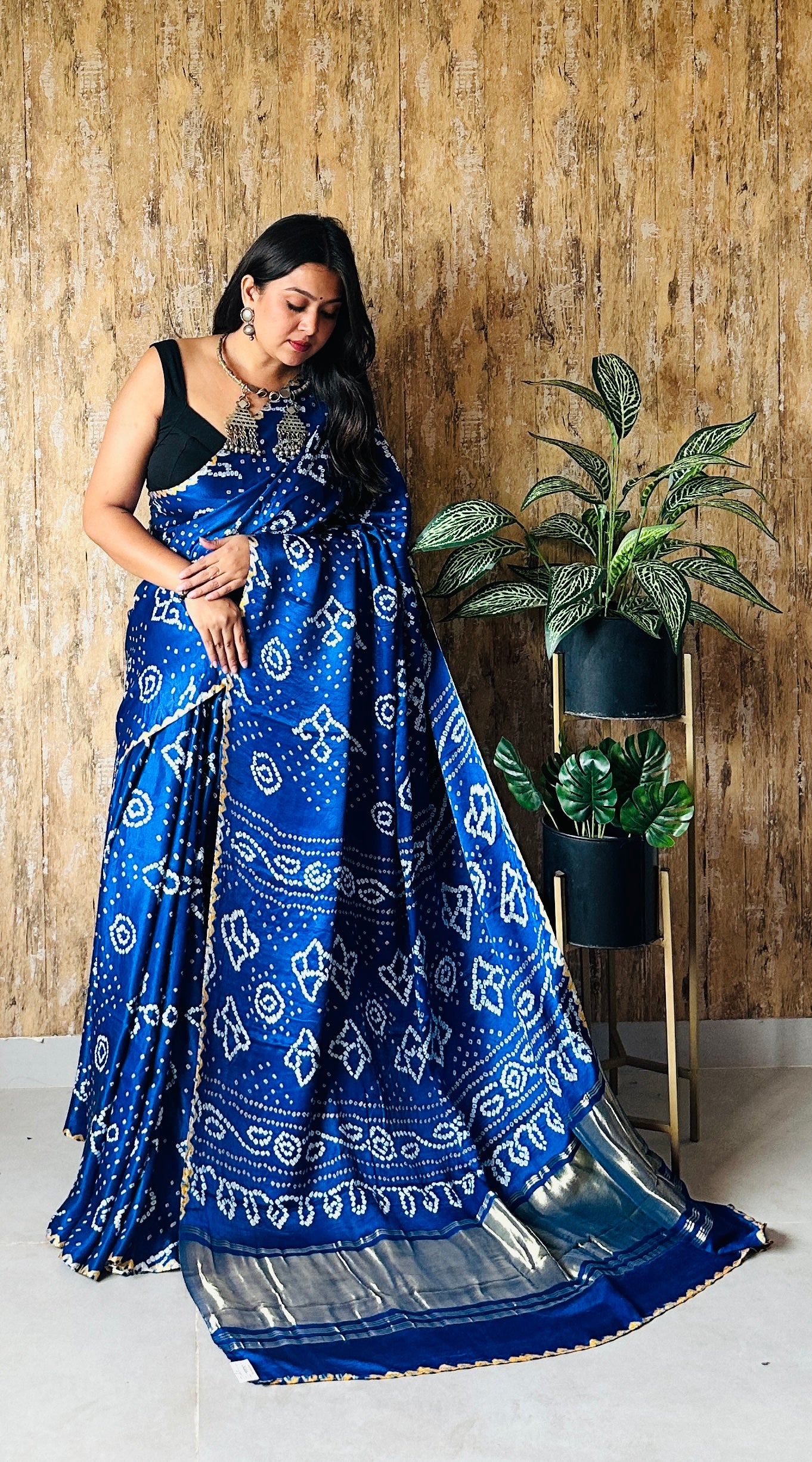 Bandhani Fancy Tissue Gaji Saree