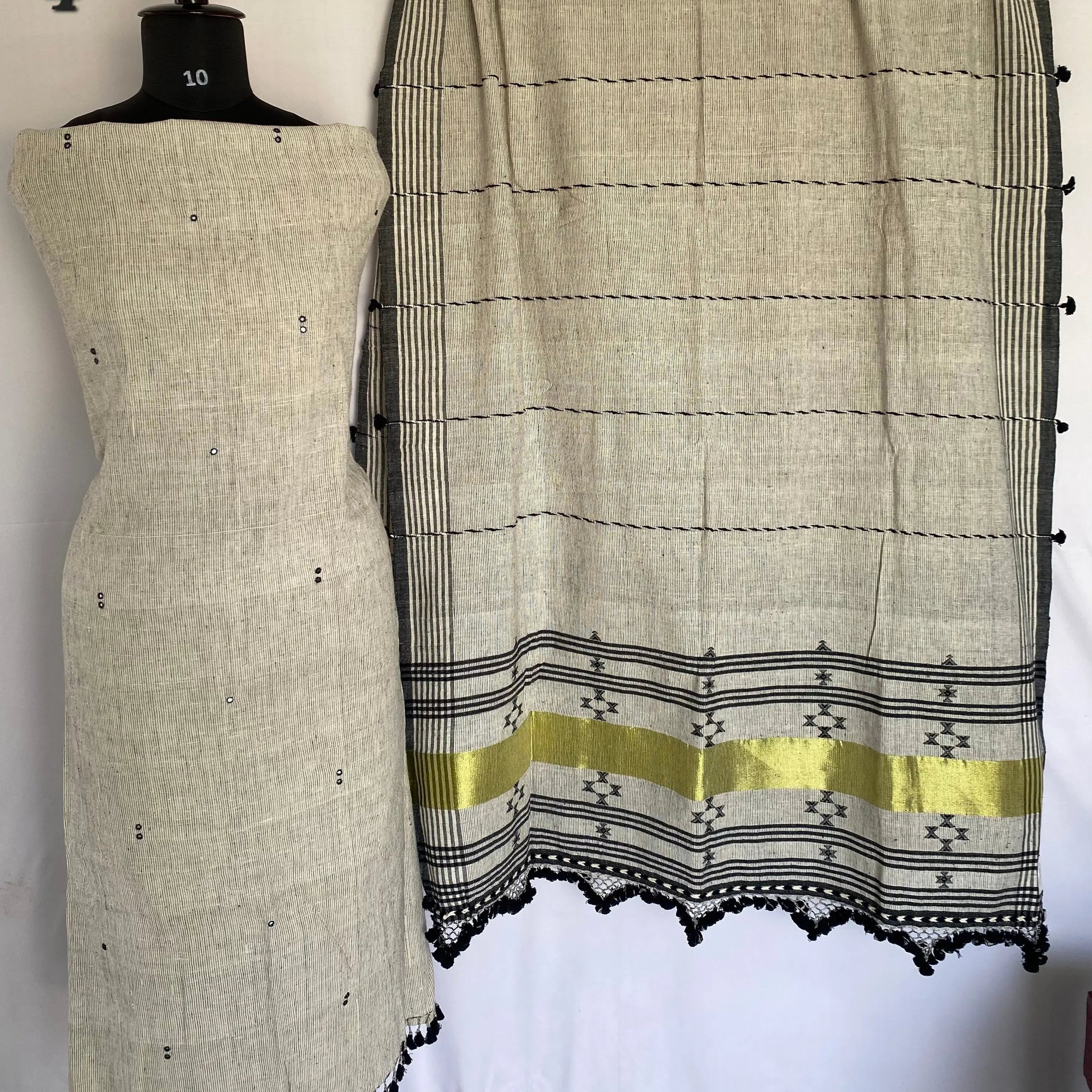 Bhujodi Kala Cotton Suit Material RAKHIYO