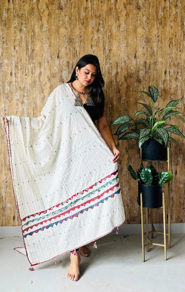 White Kantha Cotton Dupatta RAKHIYO
