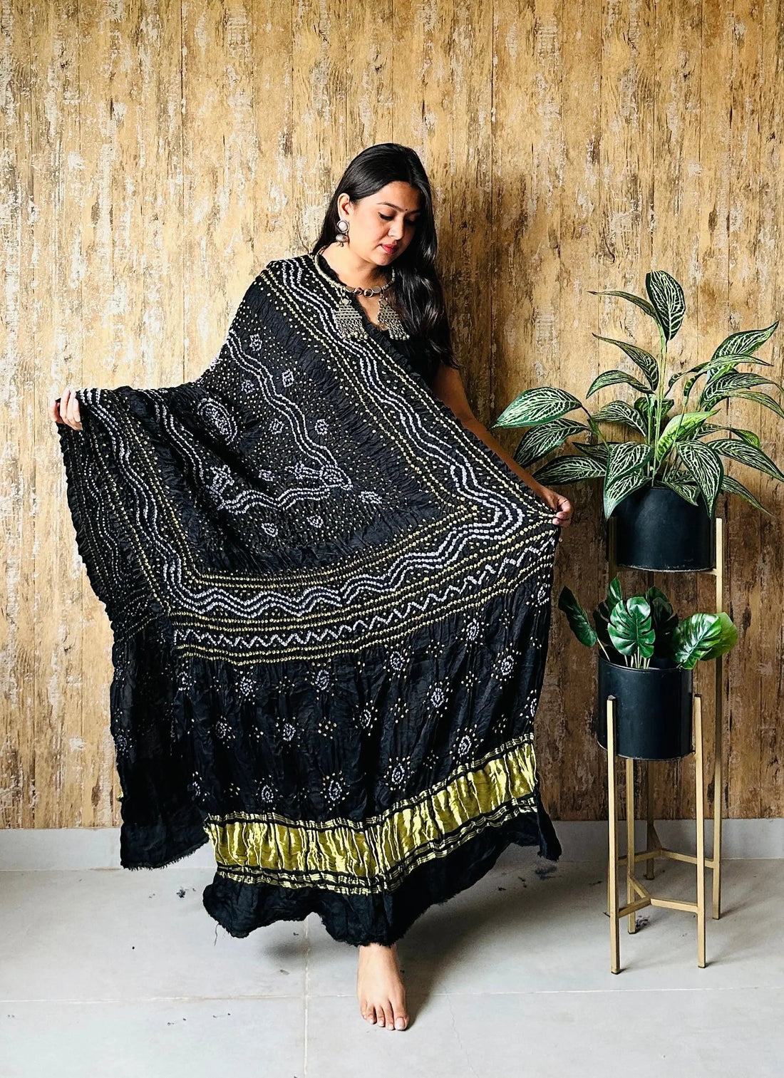 Black Bandhej Chandrokhani Gaji Dupatta RAKHIYO