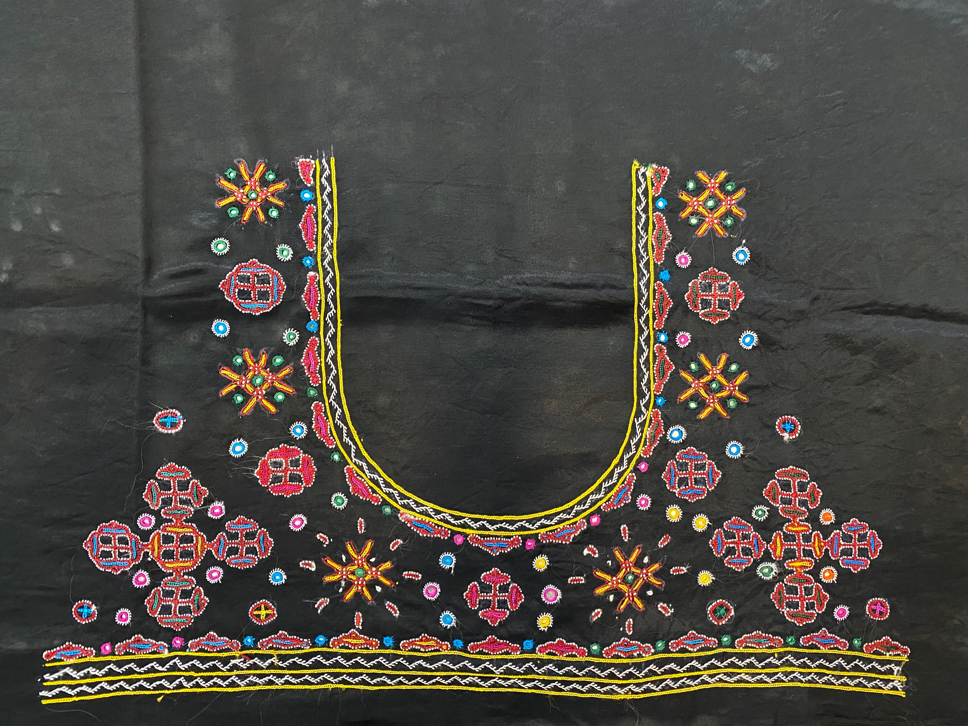 Mutva Kutch Embroidered Mashroo Silk Blouse Piece
