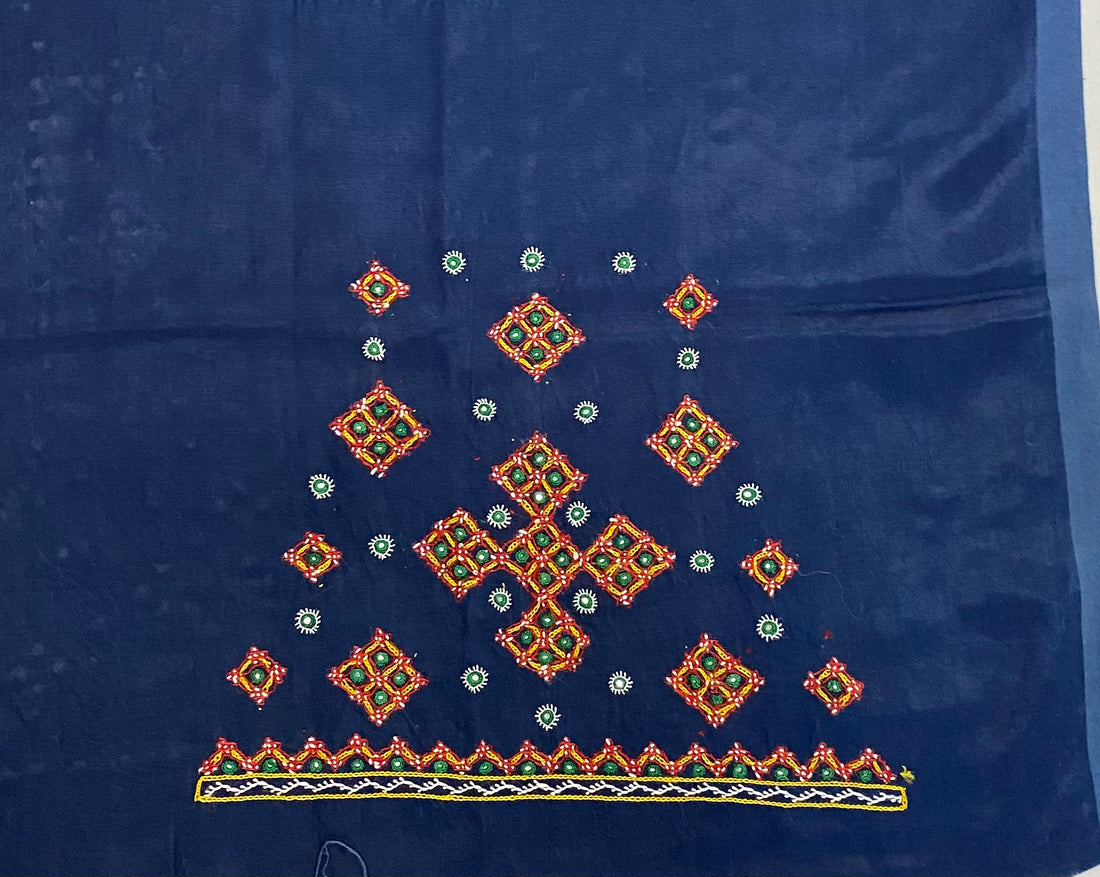 Mutva Kutch Embroidered Mashroo Silk Blouse Piece