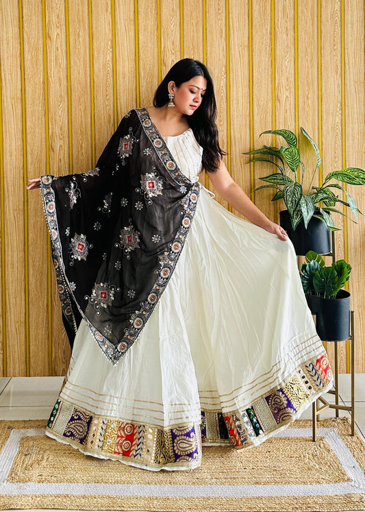 White Embroidered Chaniyacholi