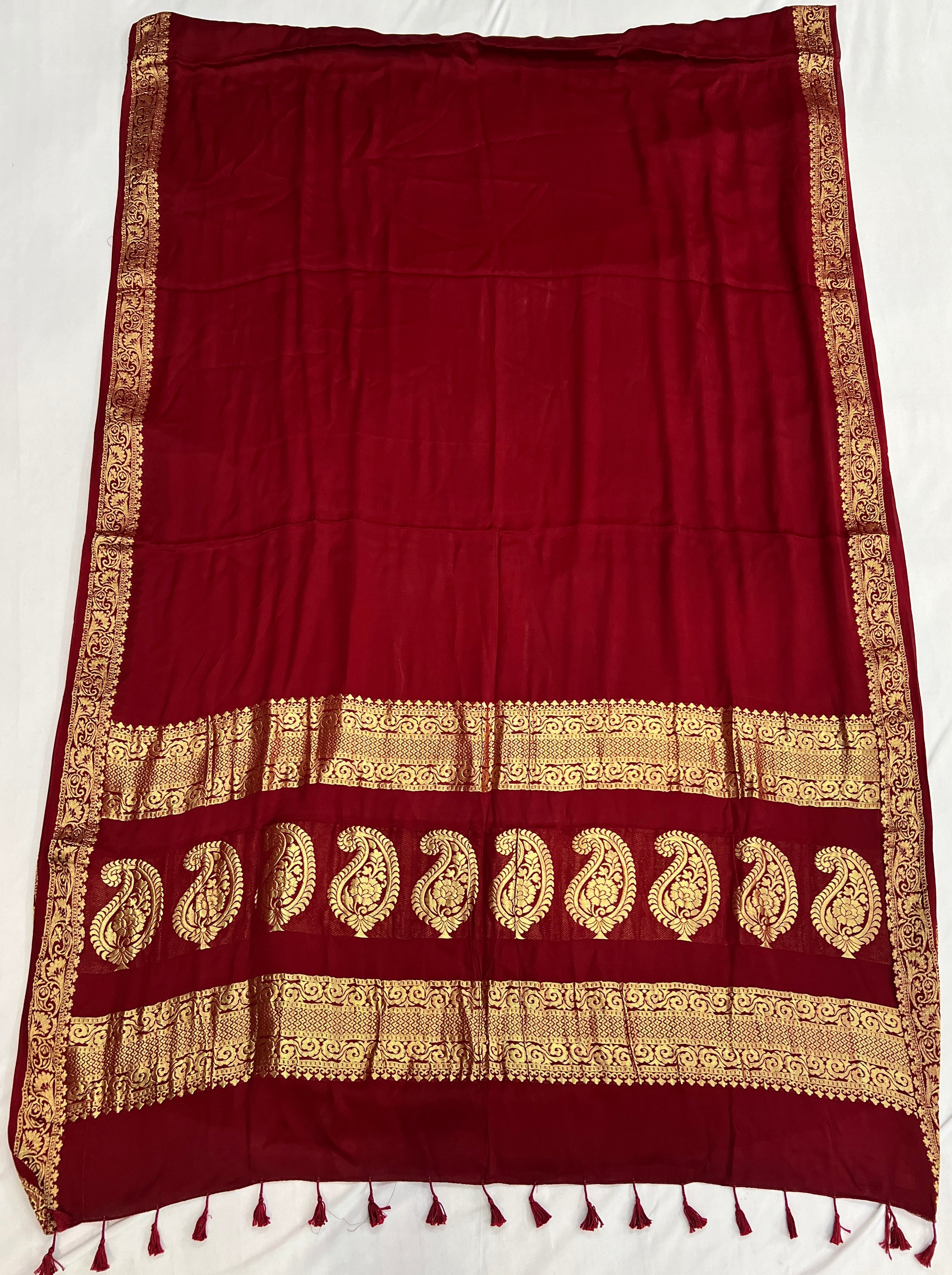 Nakshi Jari Border Plain Modal Saree