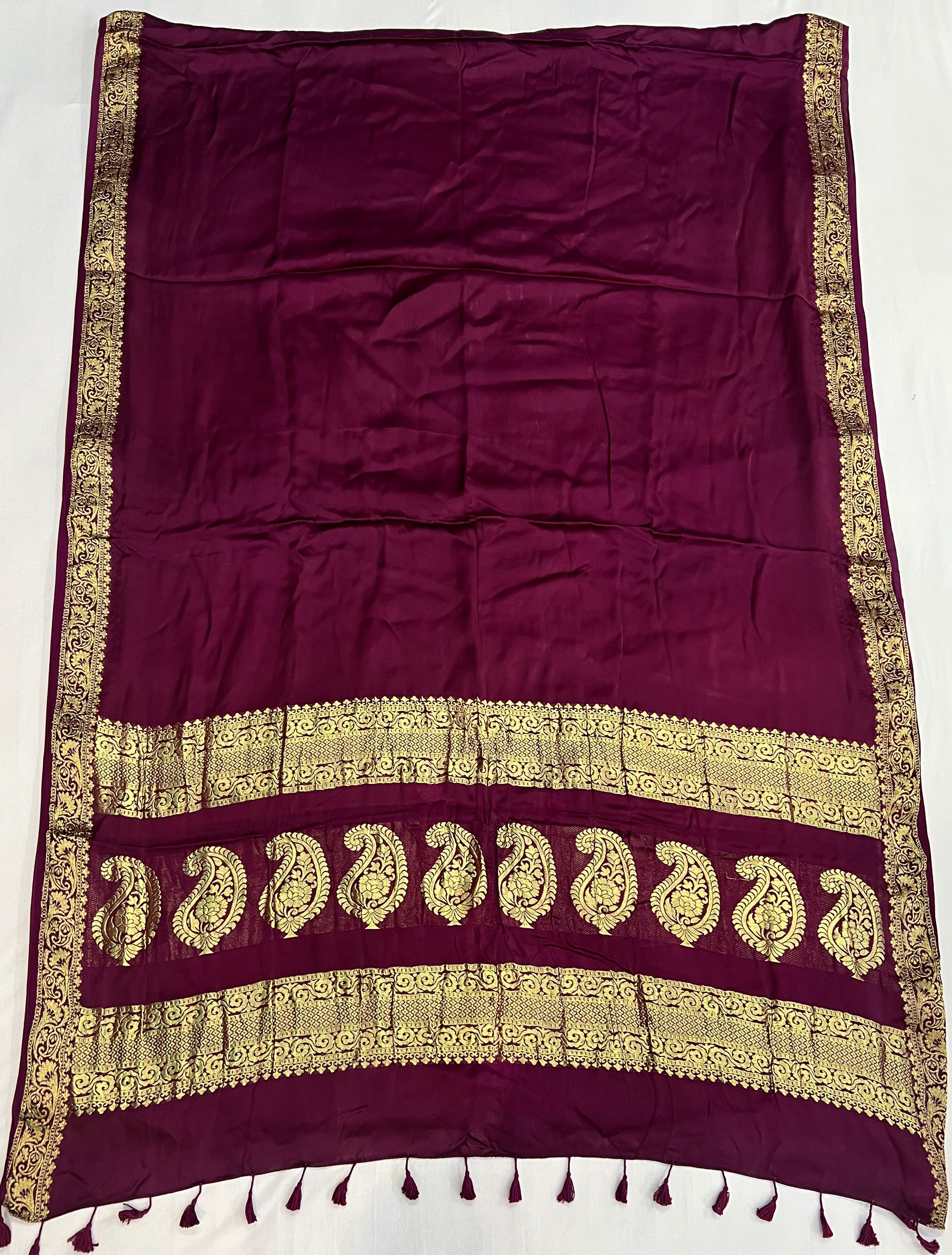 Nakshi Jari Border Plain Modal Saree