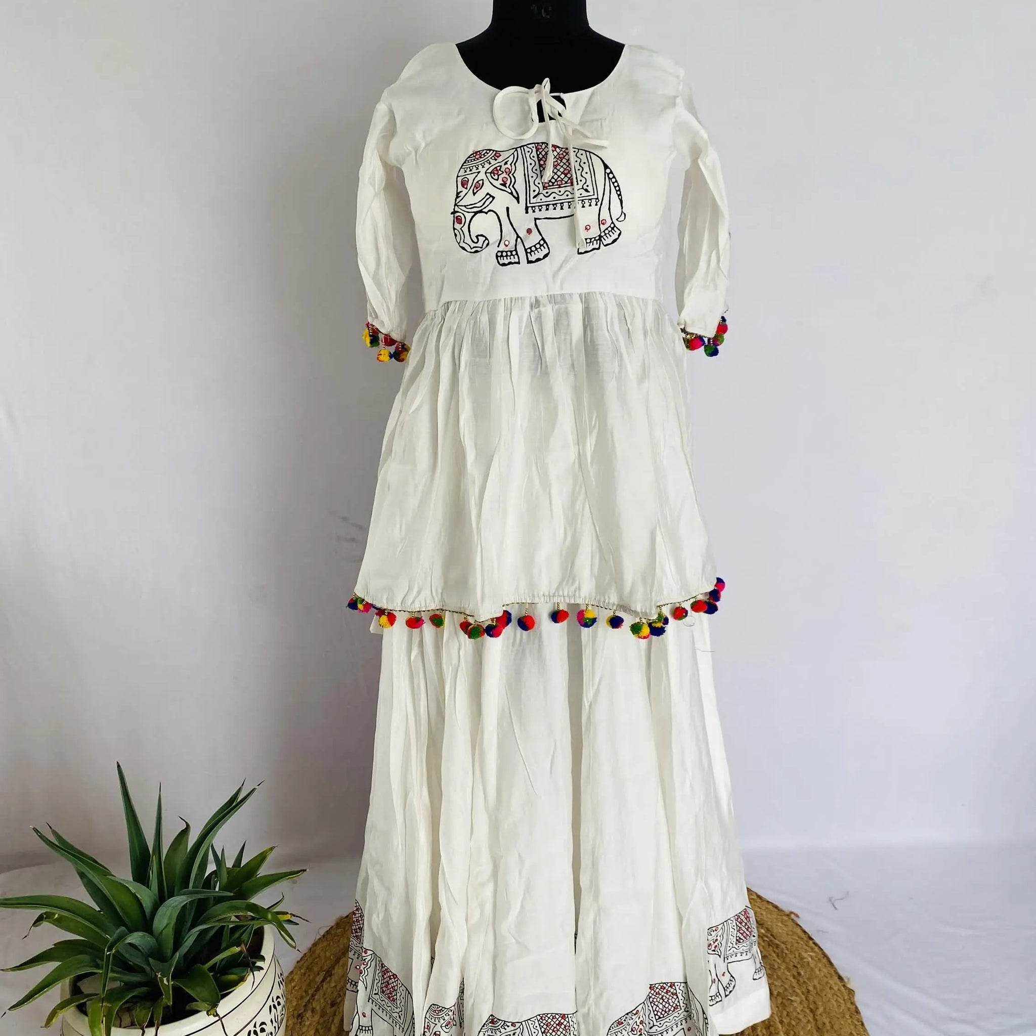 Elephant White 2 pcs  Blockprint Cotton Chaniyacholi RAKHIYO