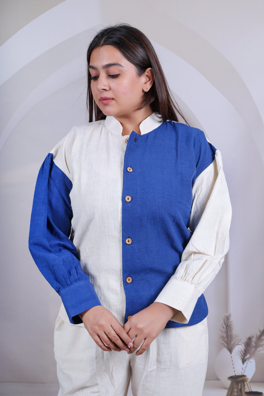Indu Kala Cotton White-Indigo Balloon Sleeves Short Top/Co-ord Set