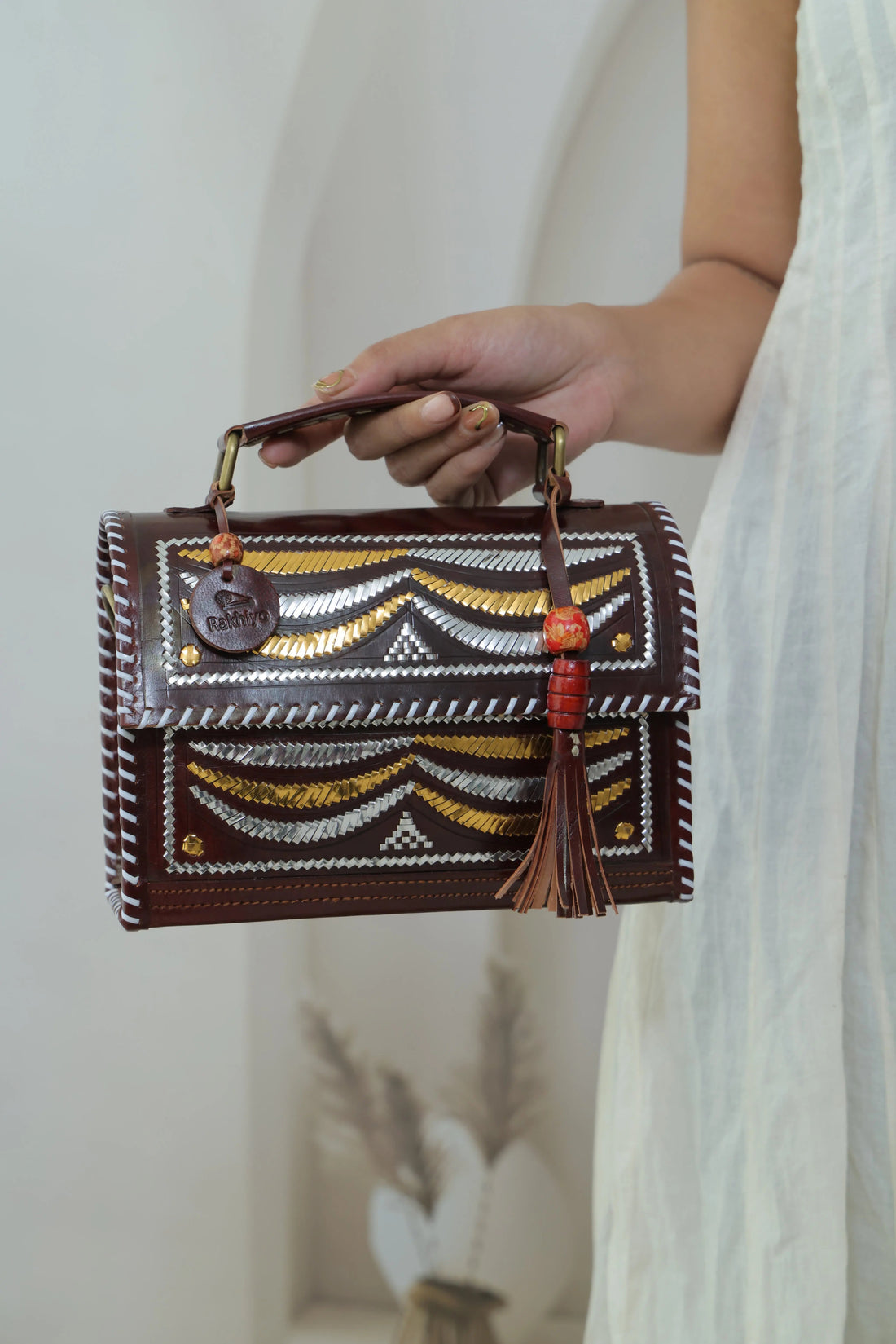 Kutchhi Brown Jari Hut - The Sling RAKHIYO