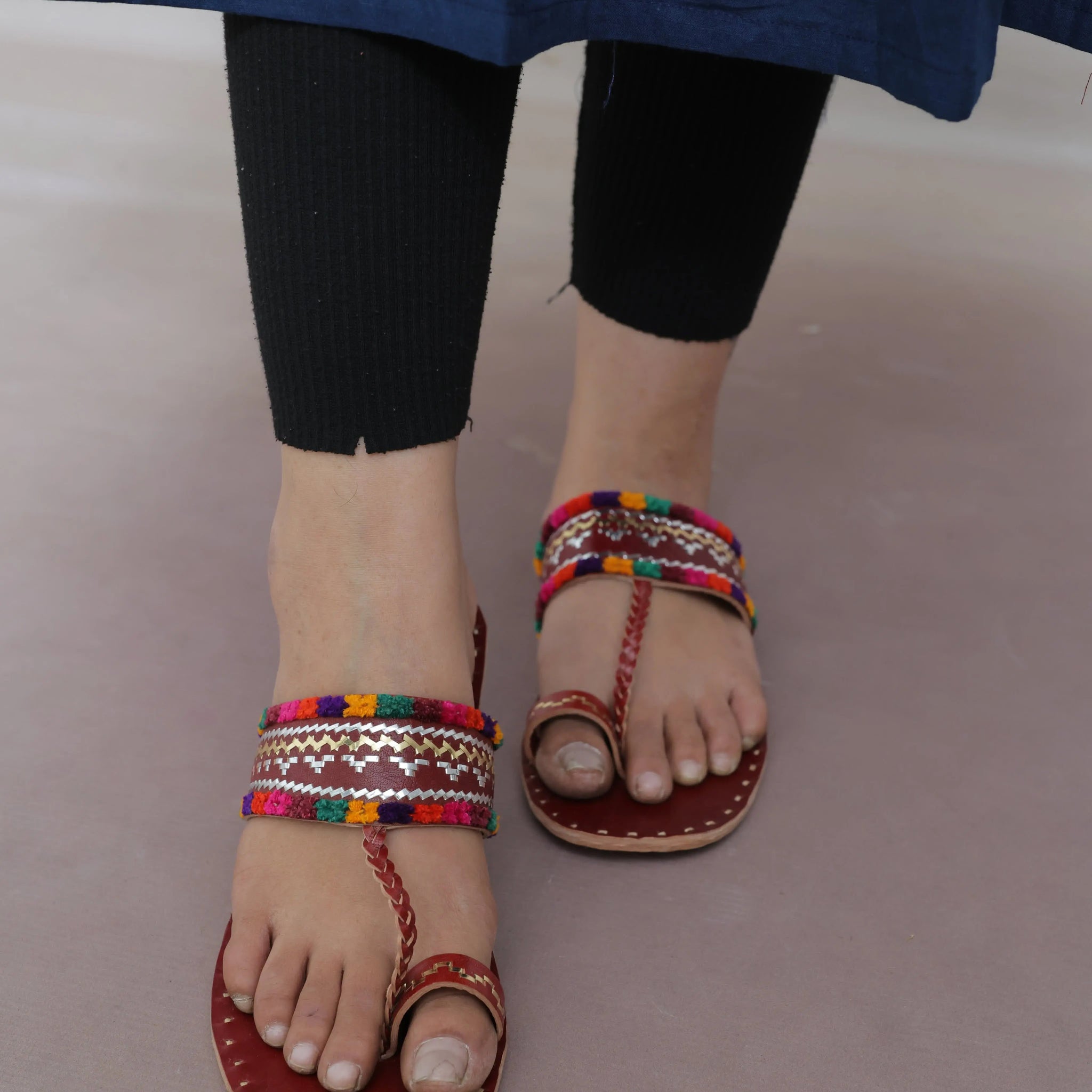 Brown Kutchhi Leather Chappal/Jutti RAKHIYO