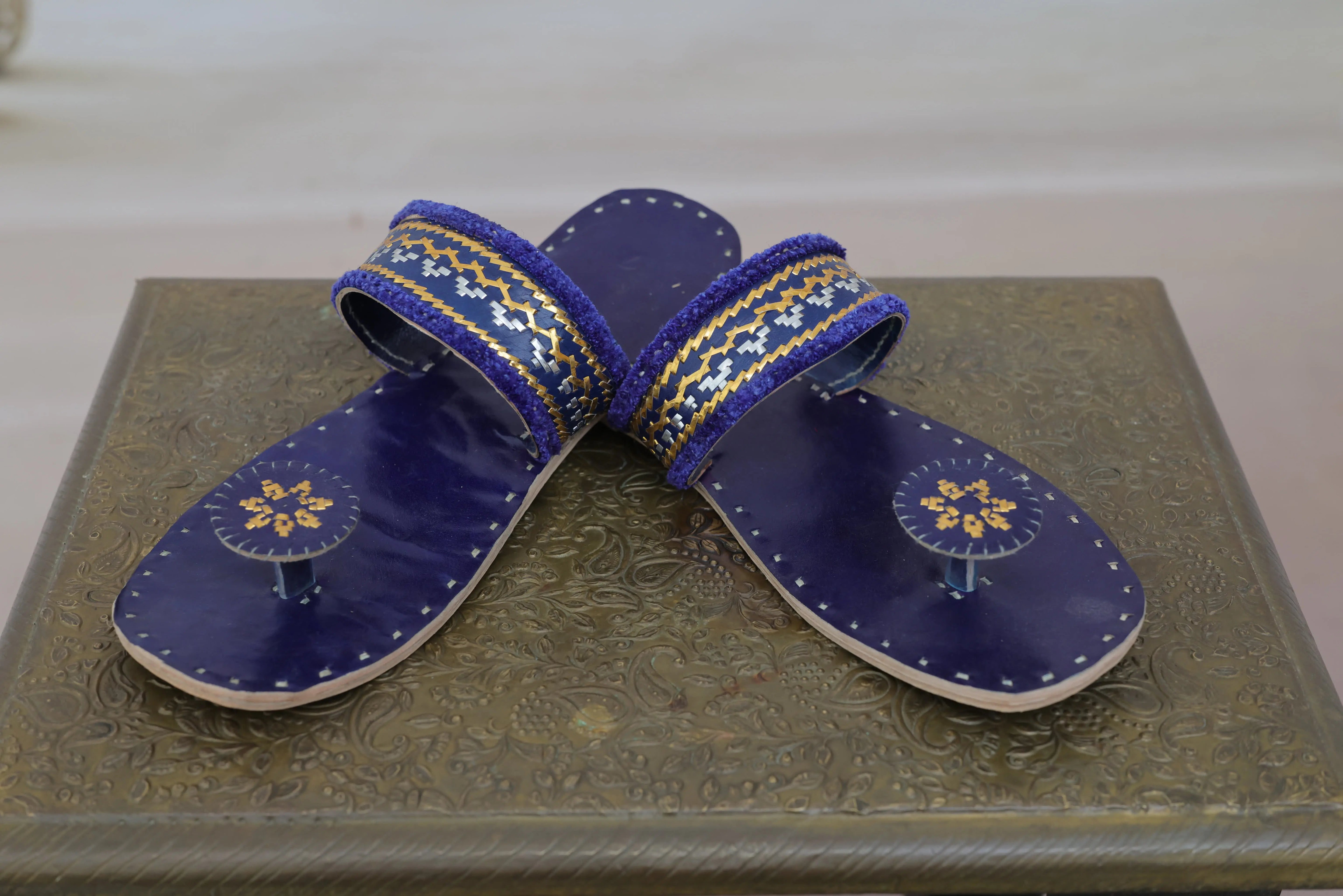 Blue Kutchhi Leather Chappal/Jutti RAKHIYO