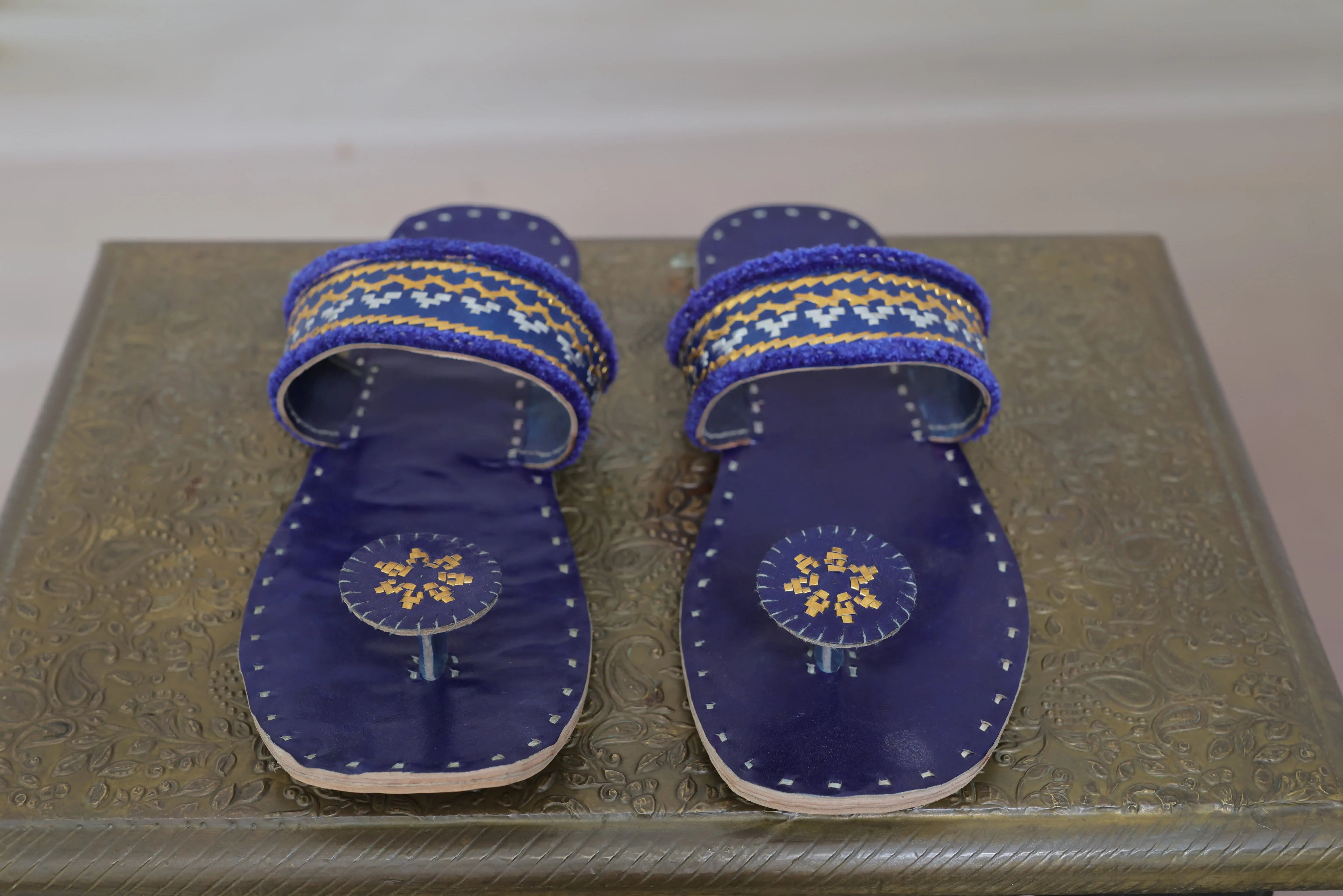 Blue Kutchhi Leather Chappal/Jutti RAKHIYO