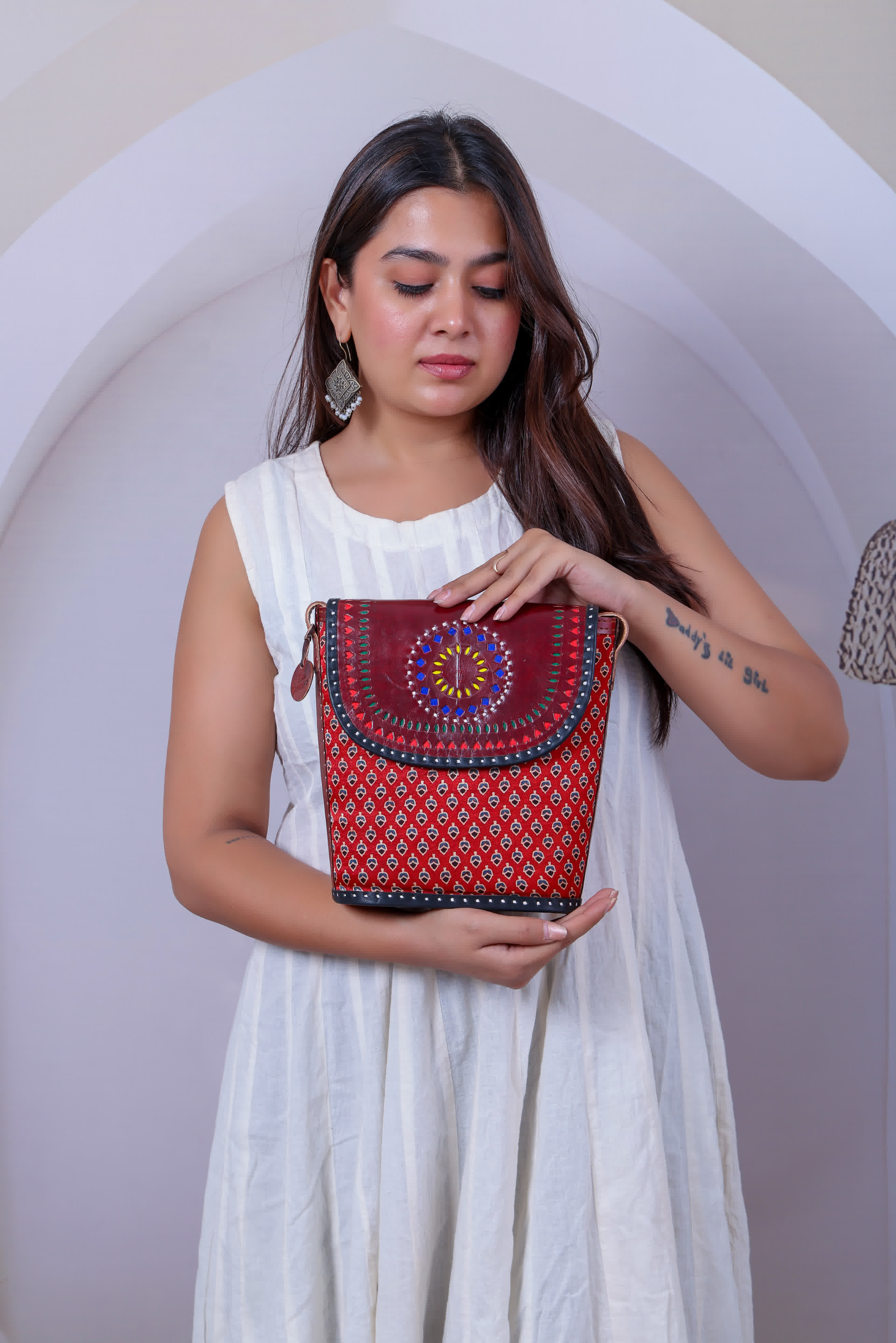 Ajarakh Bucket - The sling