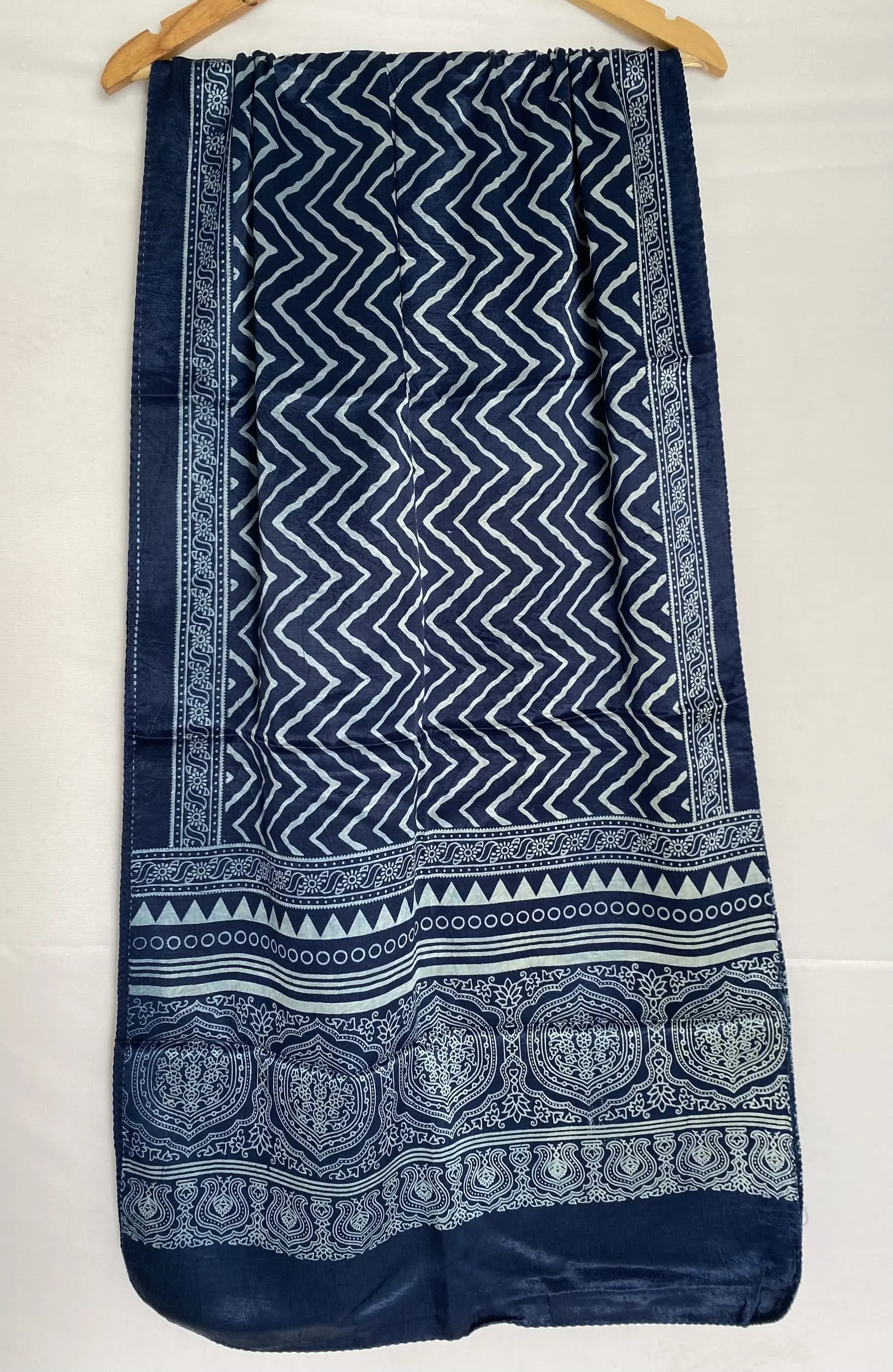 Laheriya Mashroo Stoles RAKHIYO