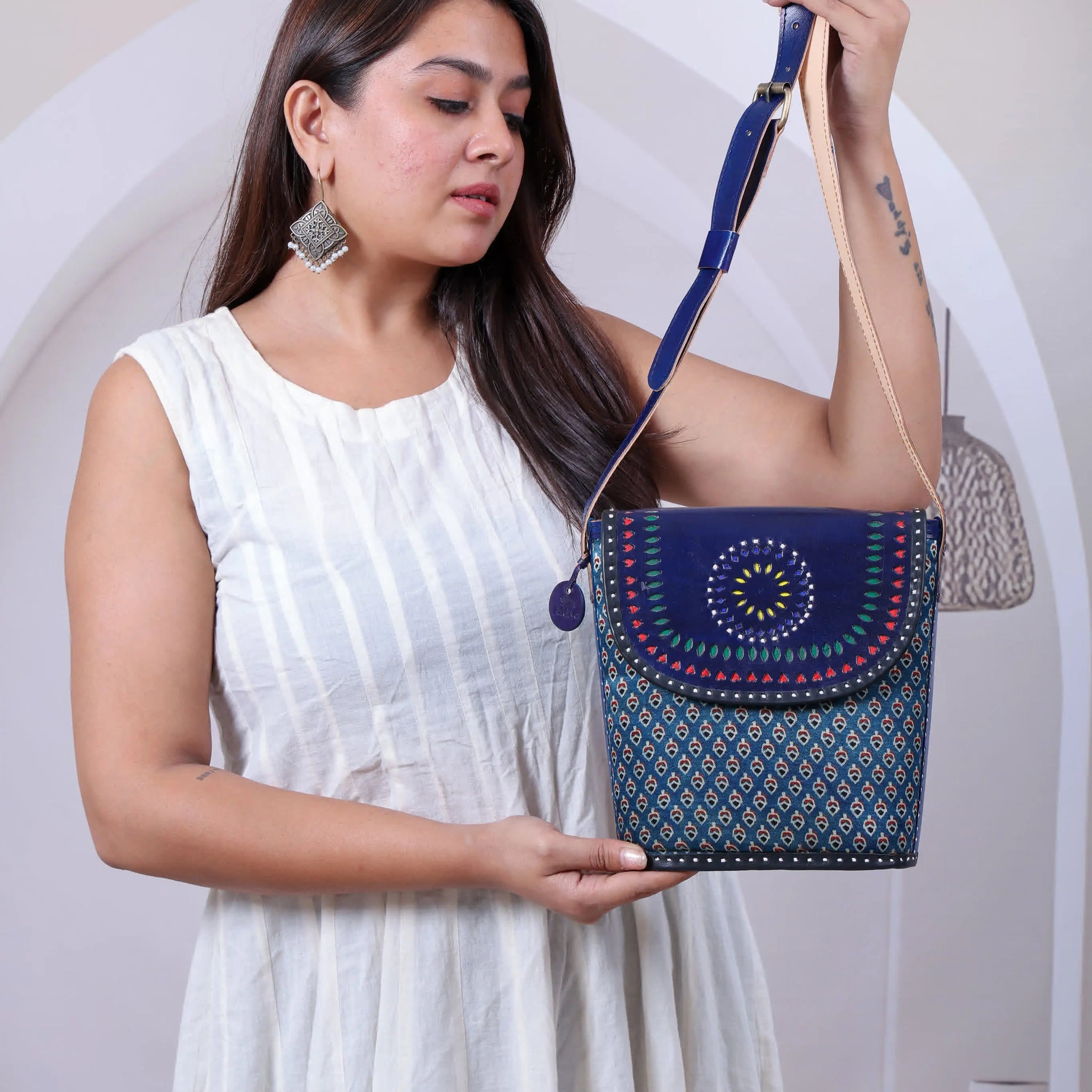Indigo Ajarakh Bucket - The sling RAKHIYO
