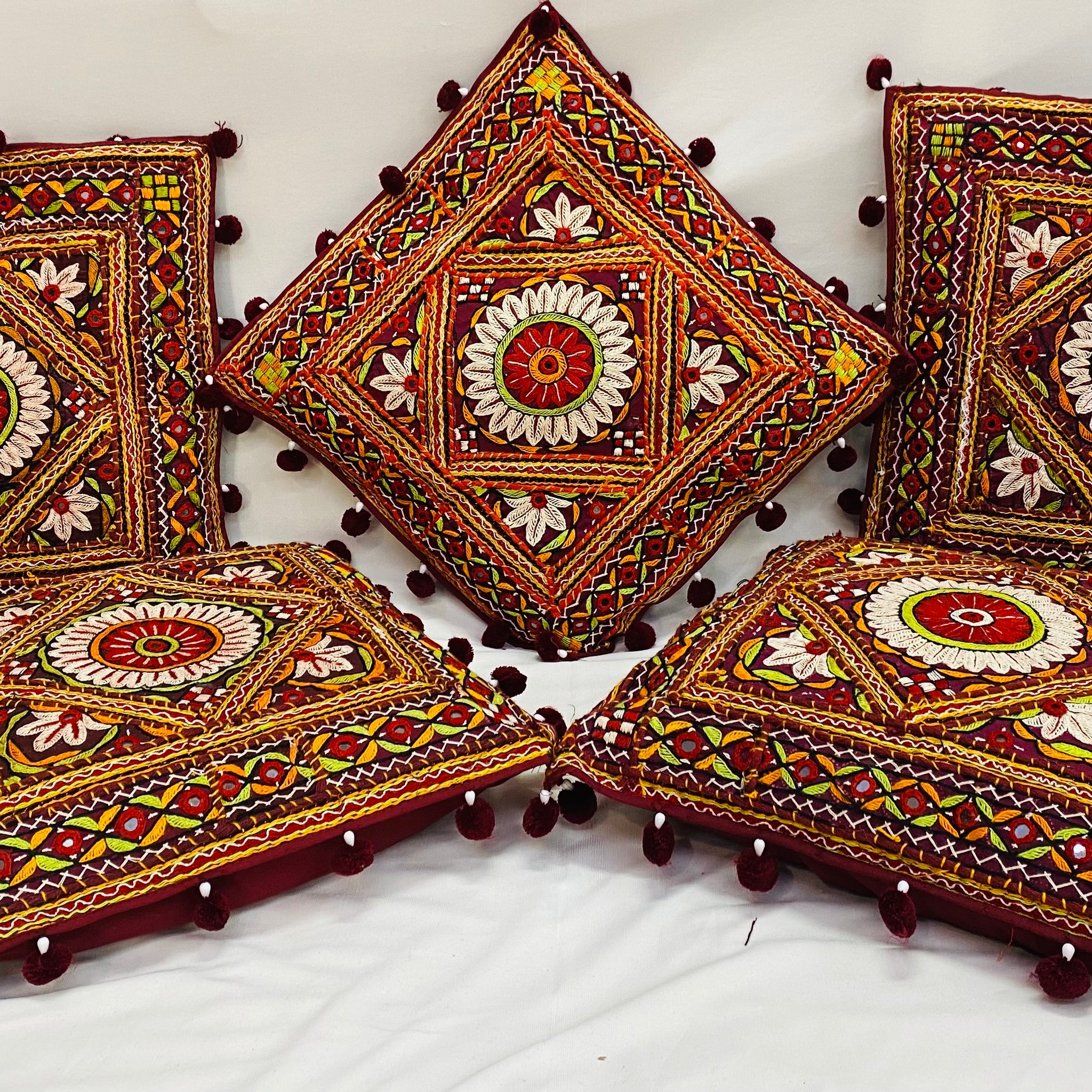 Kutchhi Pako Handwork Cushion Cover( Set of 5 pcs)