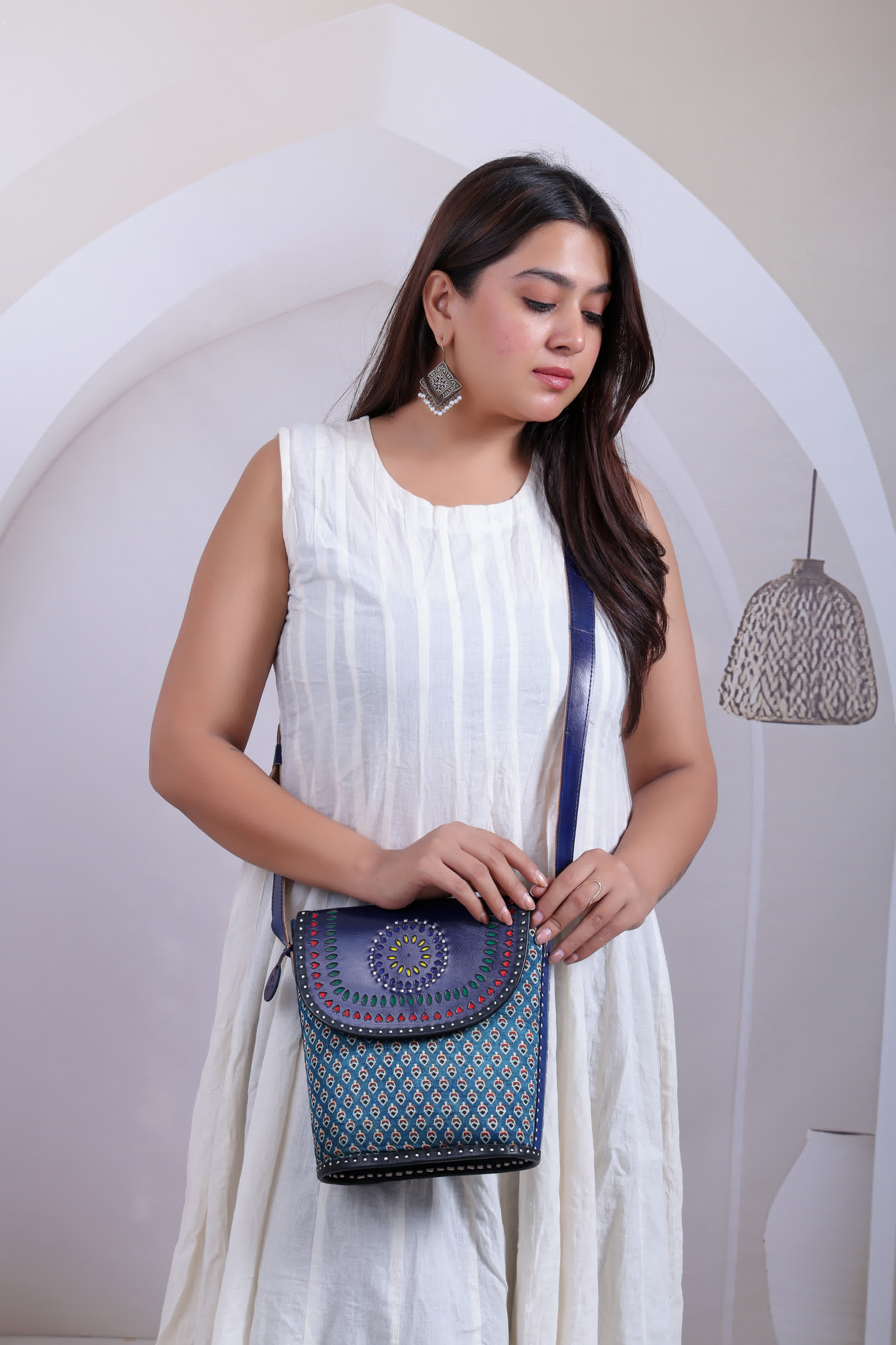 Ajarakh Bucket - The sling