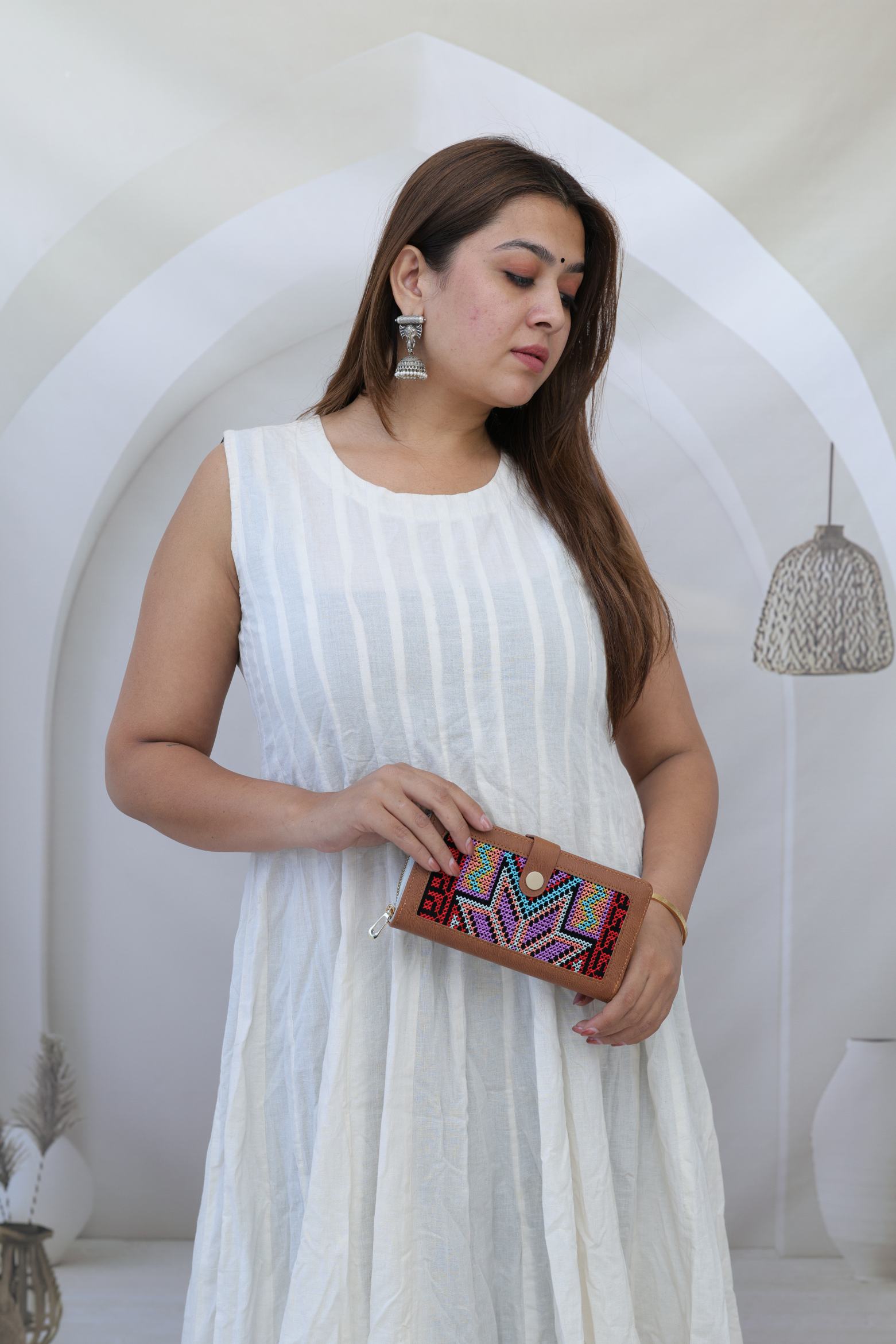 Brow Embroidered Button Wallet