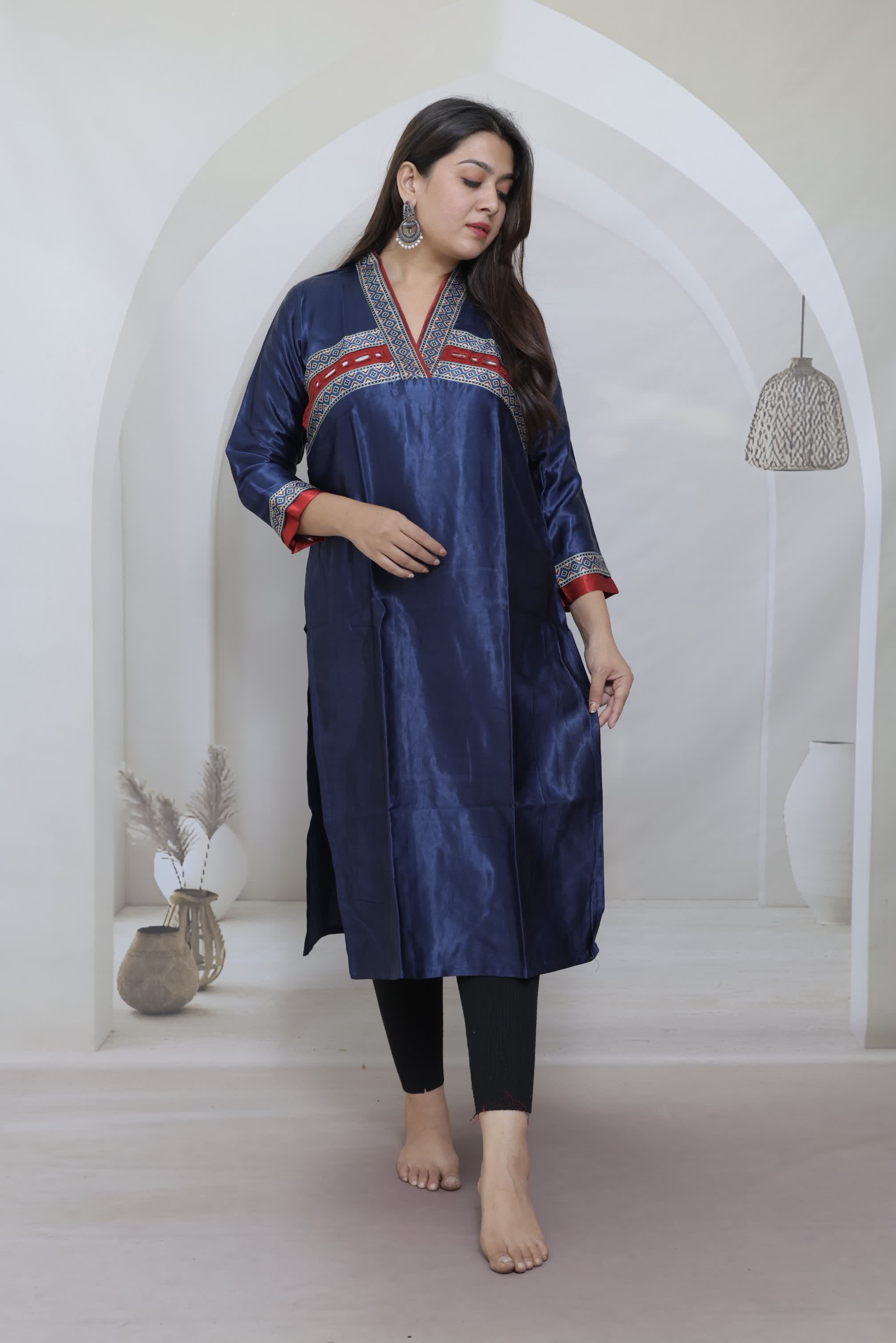 Mishri Mashroo Silk Plain Mirror Collar Straight Kurti